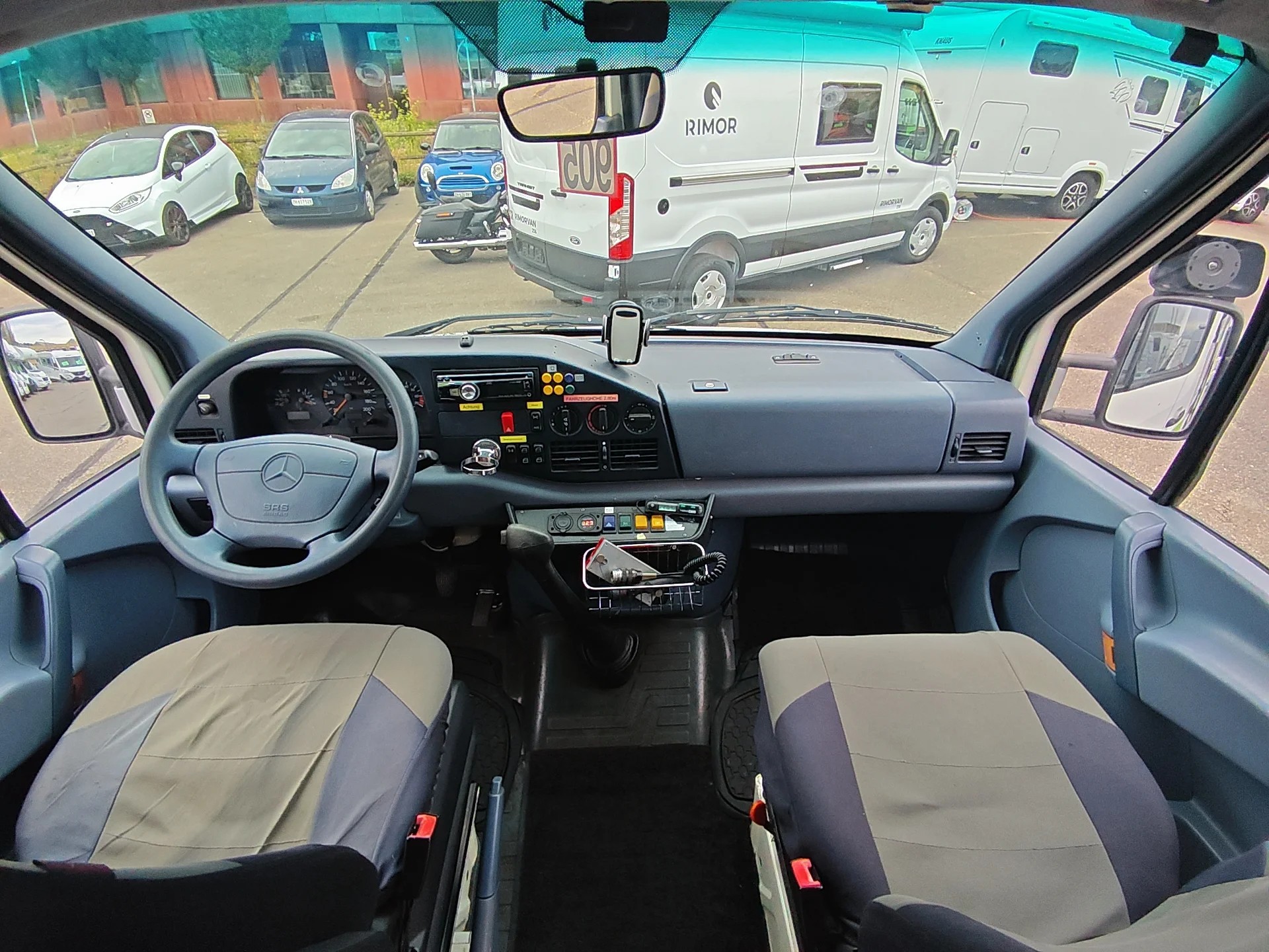 MERCEDES-BENZ 4x4 314 CDI ***Kult-Kombination: Sprinter + 4x4 + unter 6m + Camper +Autark***-image-11