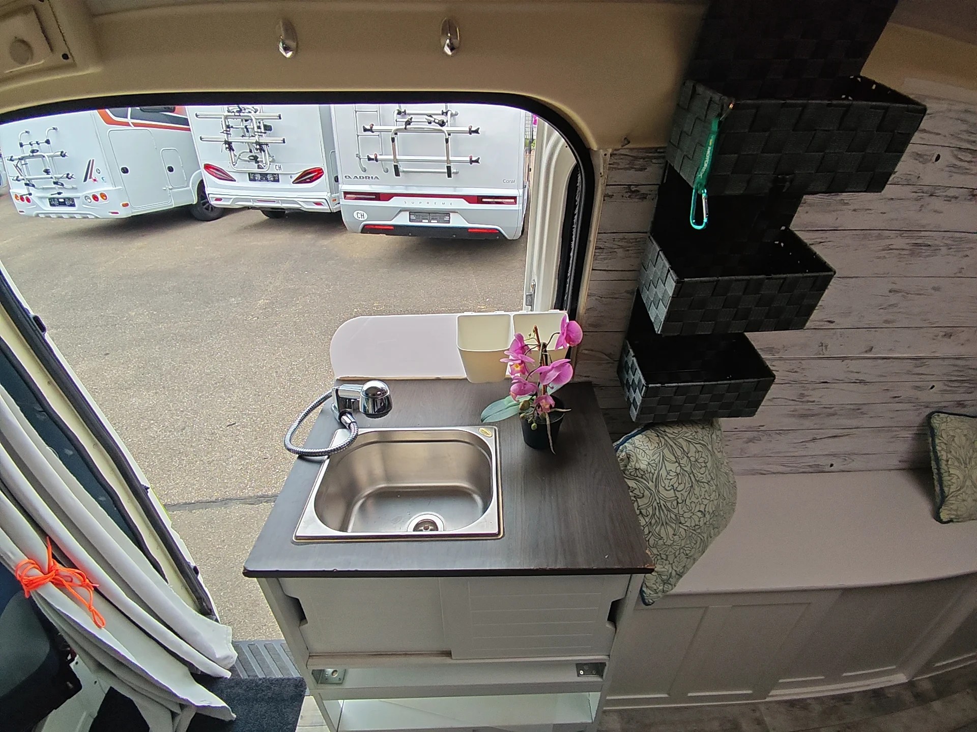 MERCEDES-BENZ 4x4 314 CDI ***Kult-Kombination: Sprinter + 4x4 + unter 6m + Camper +Autark***-image-14