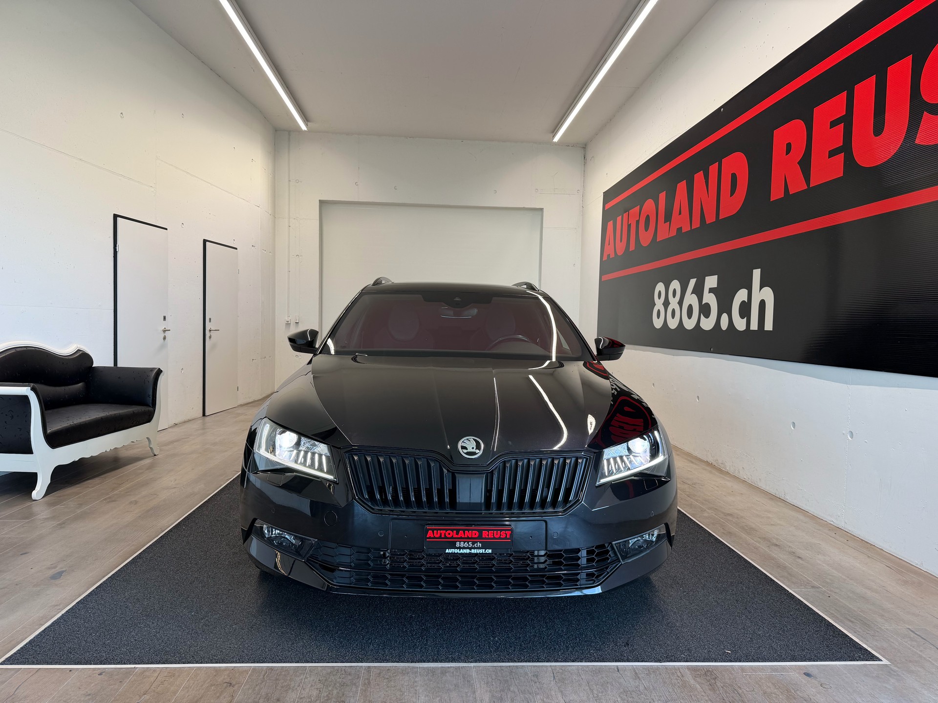 SKODA Superb Combi 2.0 TSI SportLine+ DSG 4x4-showroom-element-1