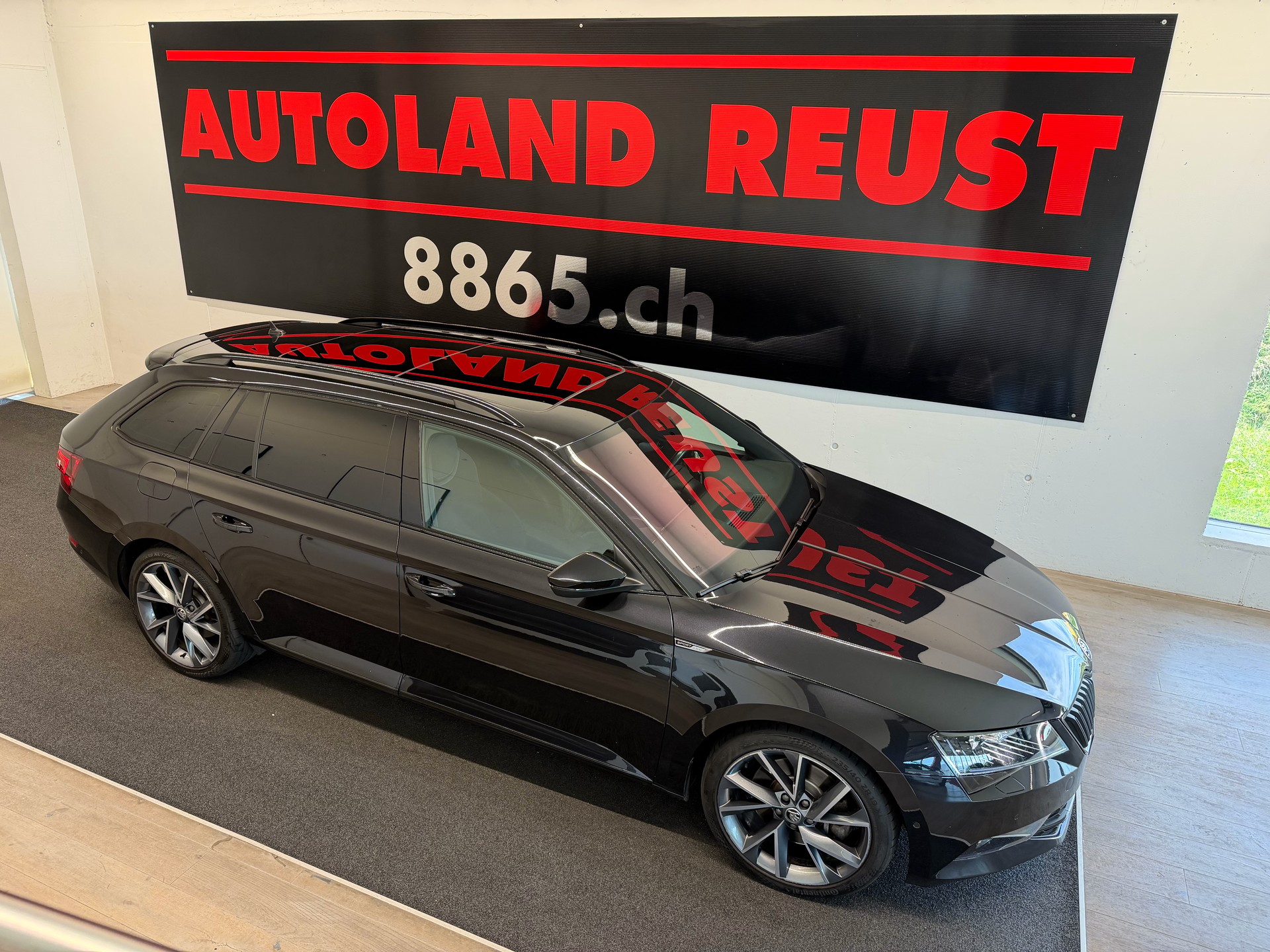 SKODA Superb Combi 2.0 TSI SportLine+ DSG 4x4-image-4