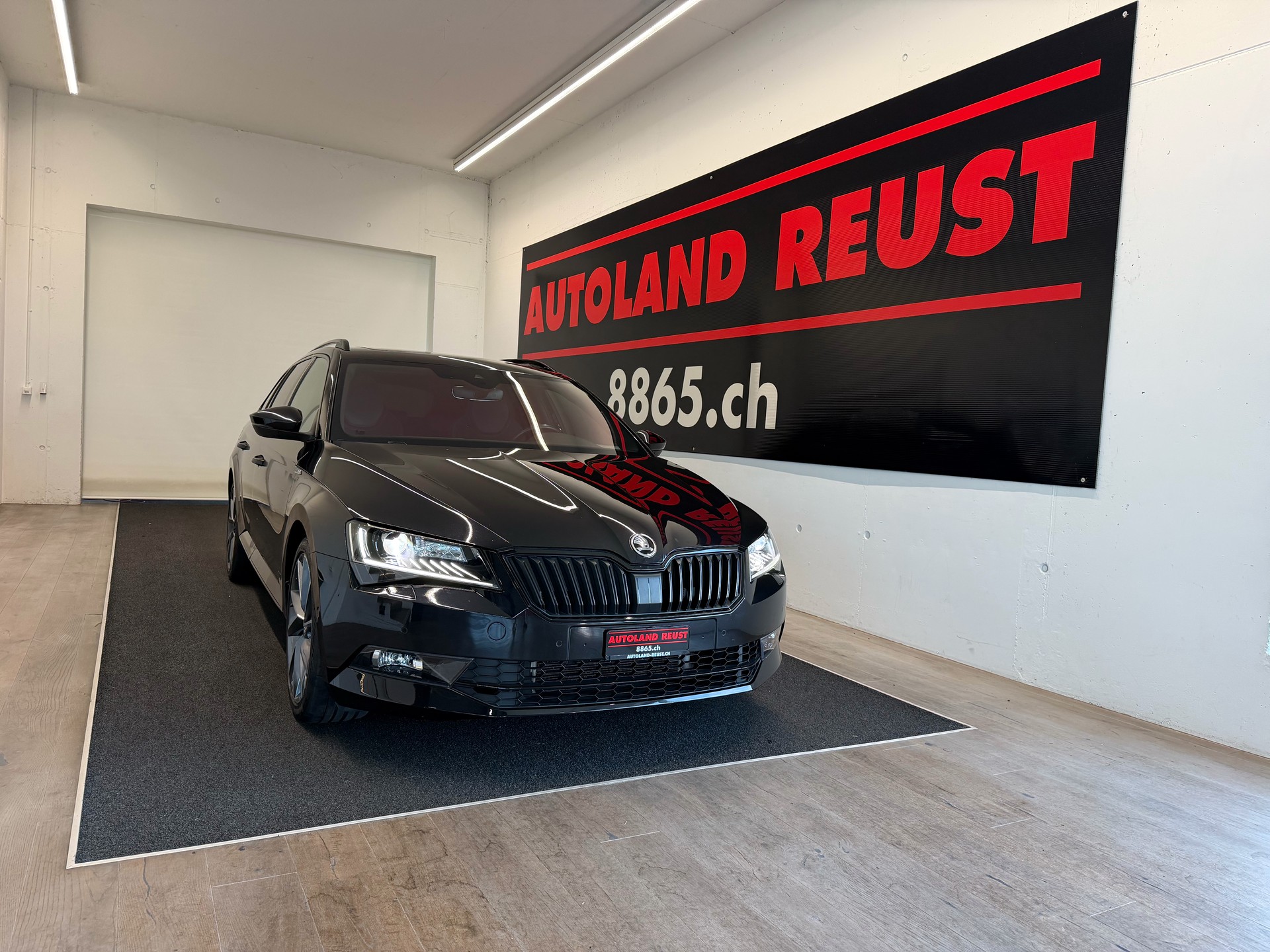 SKODA Superb Combi 2.0 TSI SportLine+ DSG 4x4