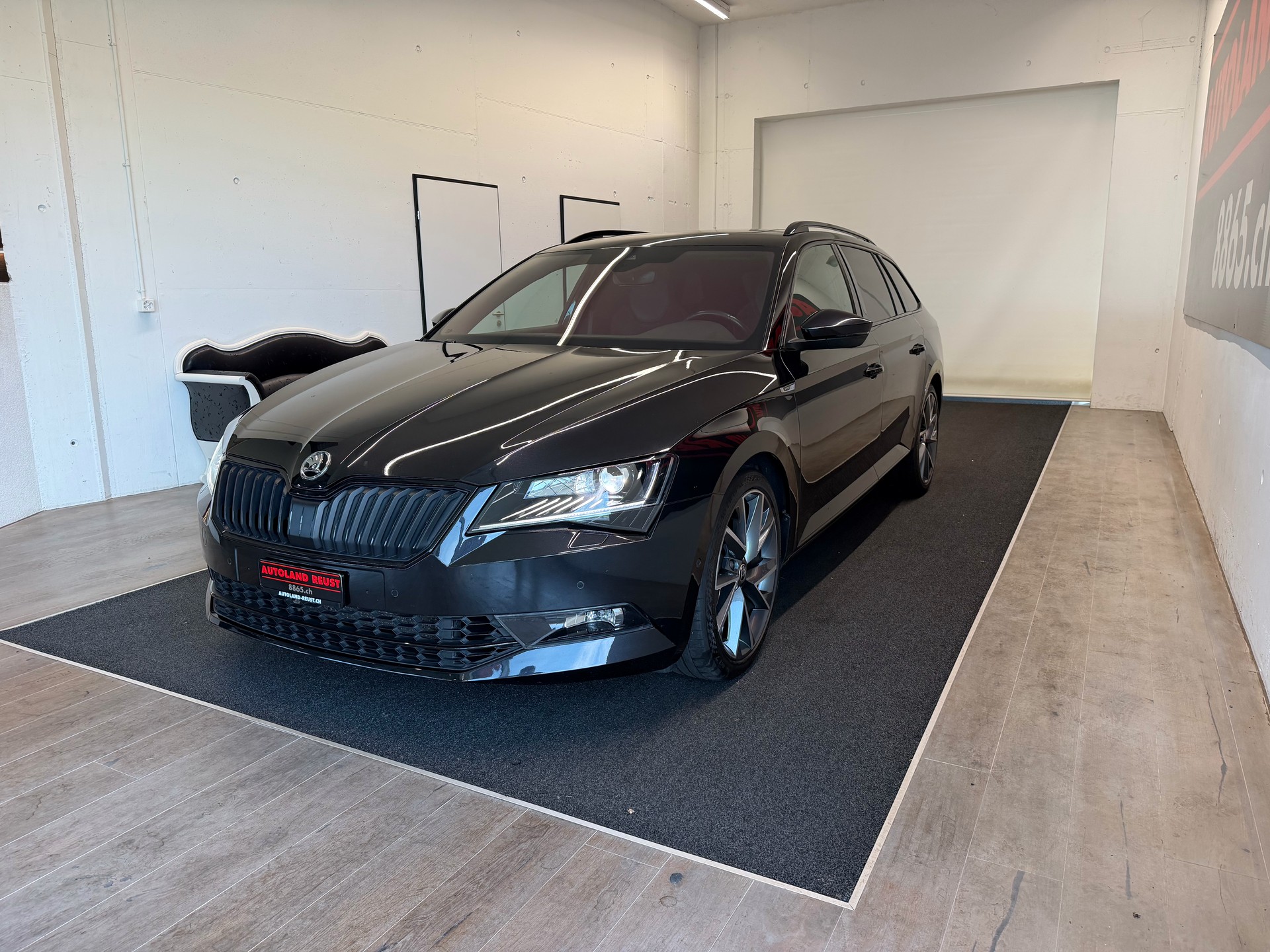 SKODA Superb Combi 2.0 TSI SportLine+ DSG 4x4-showroom-element-2