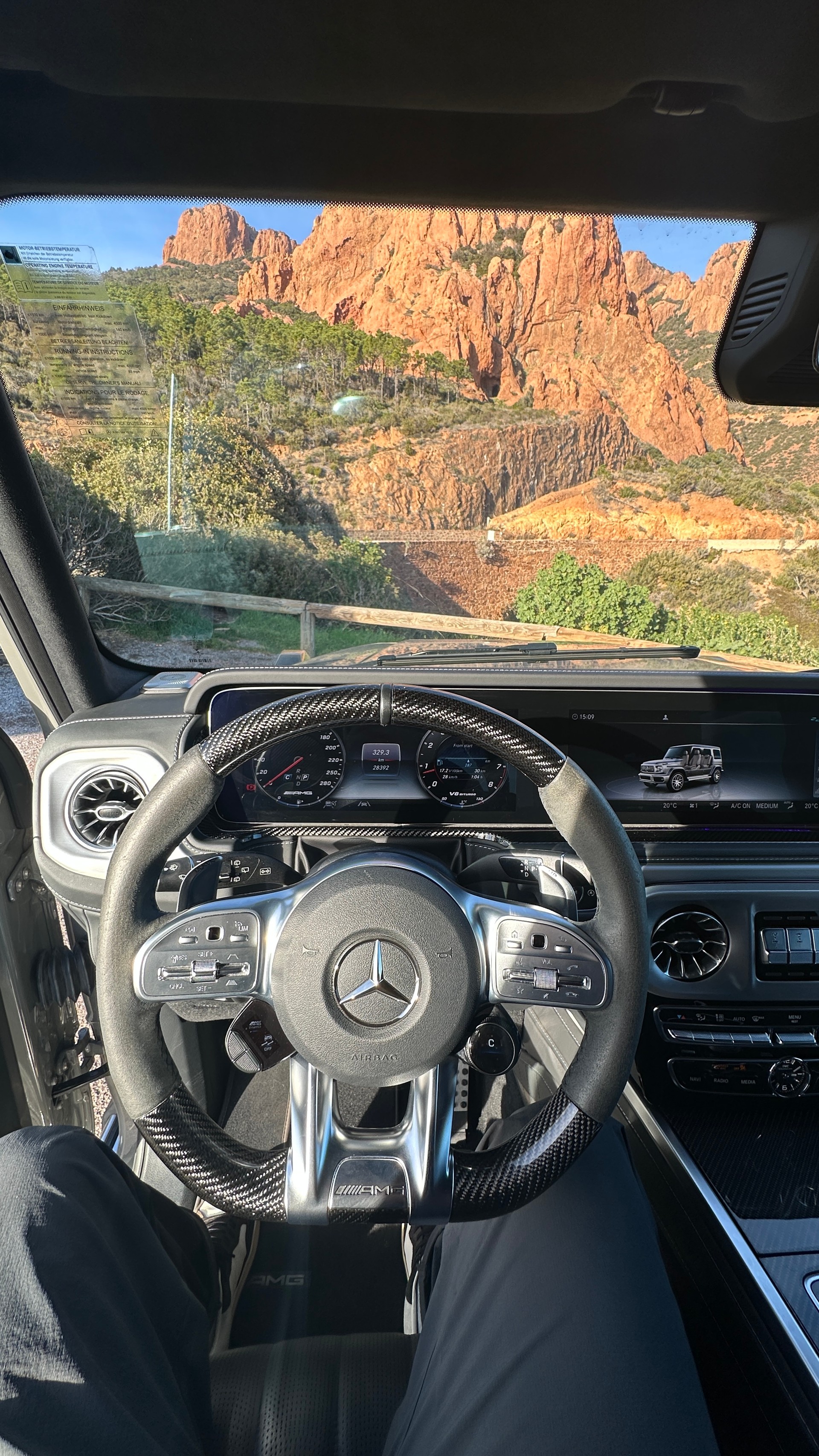 MERCEDES-BENZ G 63 AMG-image-12