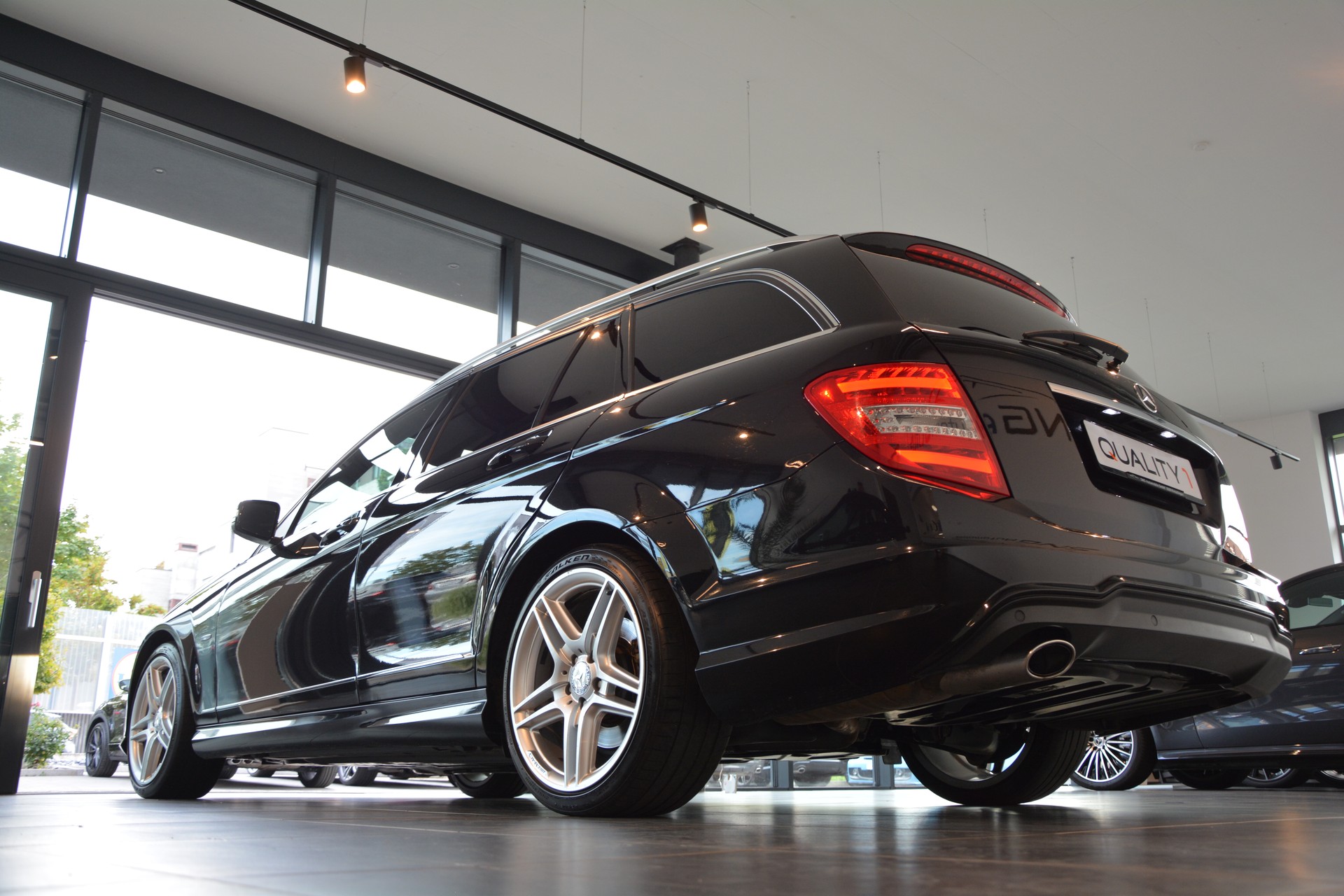 MERCEDES-BENZ C 220 CDI Avantgarde 7G-Tronic AMG-Line-image-16