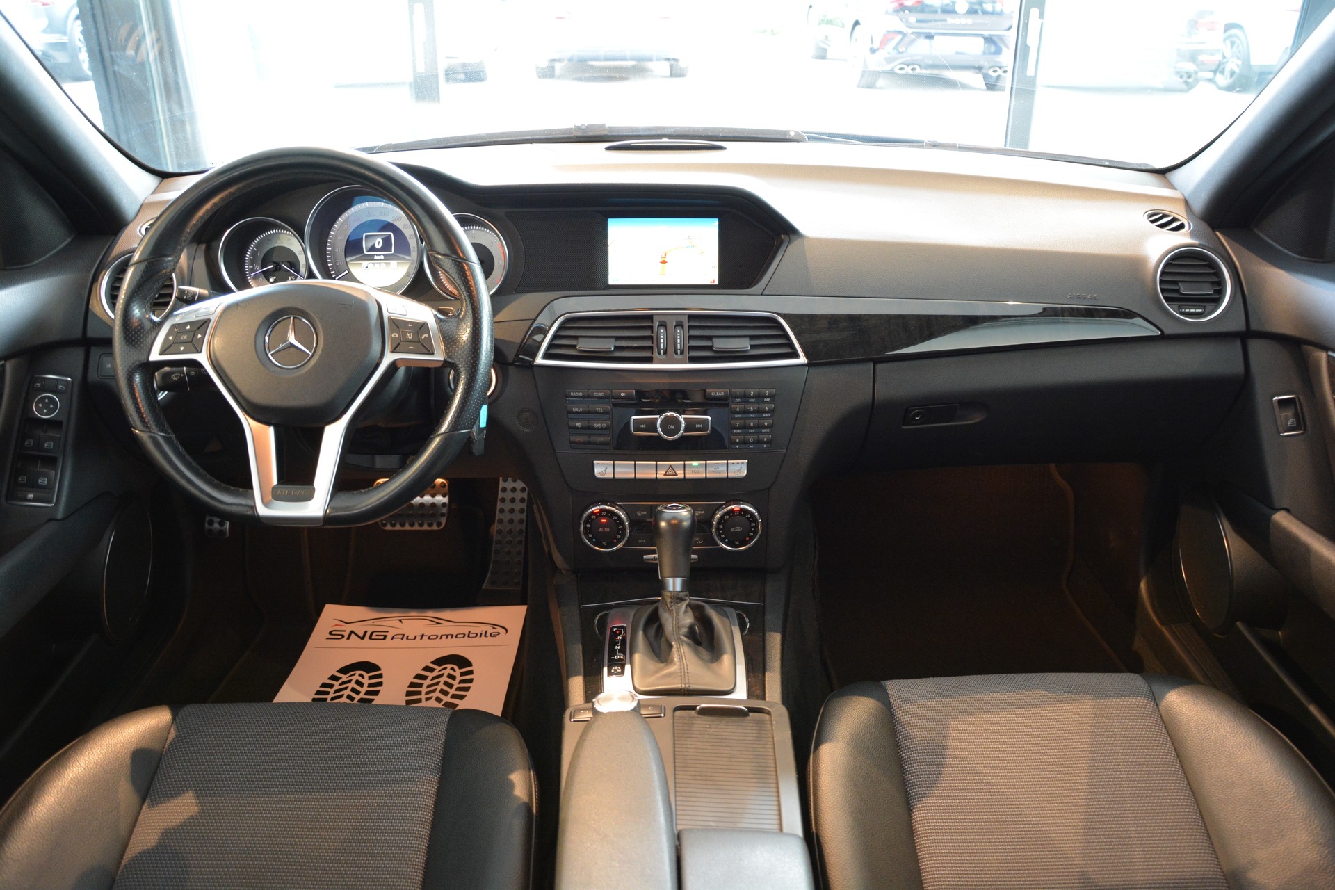 MERCEDES-BENZ C 220 CDI Avantgarde 7G-Tronic AMG-Line-image-11