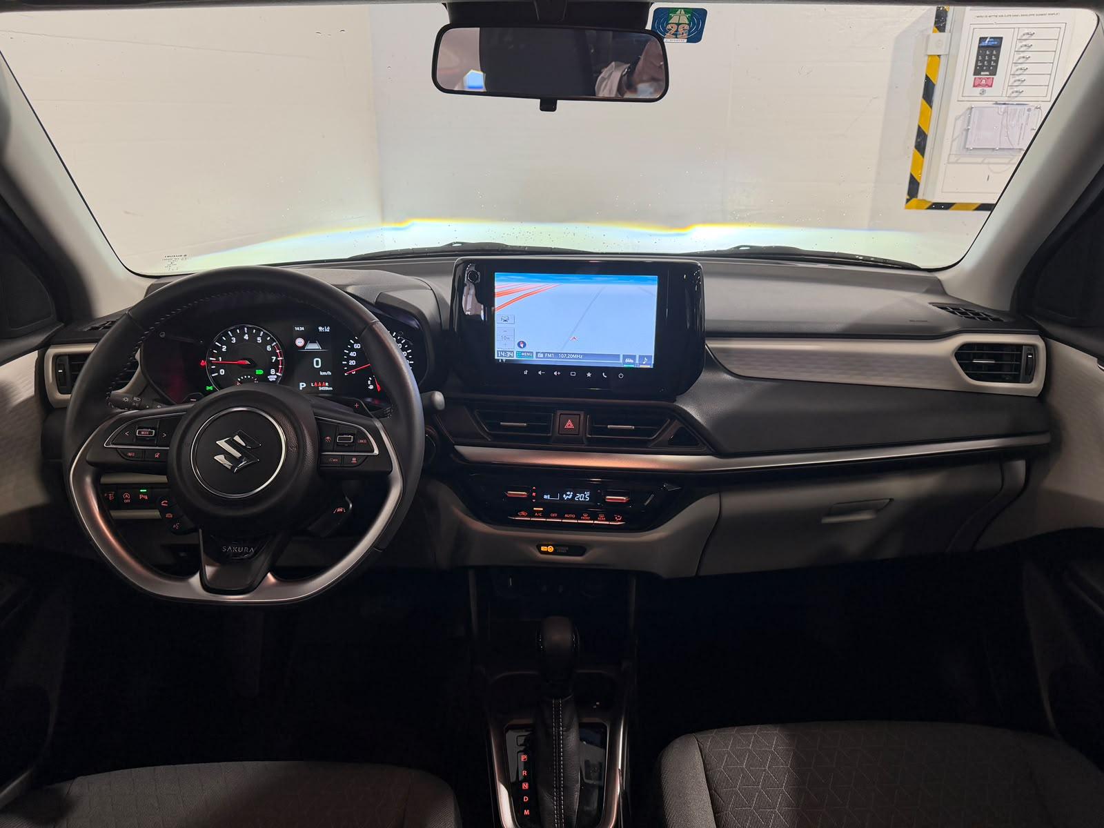 SUZUKI Swift 1.2 Sakura Top Hybrid-image-7