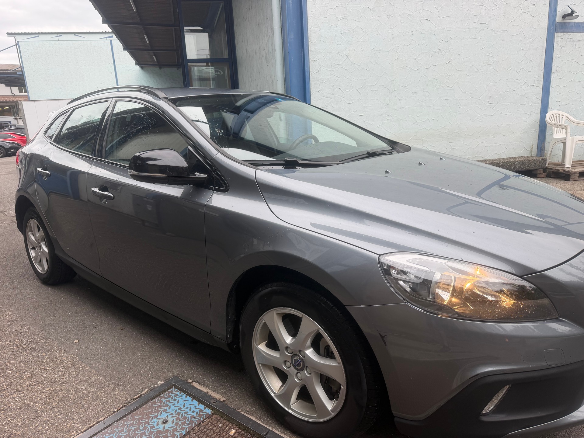 VOLVO V40 Cross Country T3 Momentum-image-12