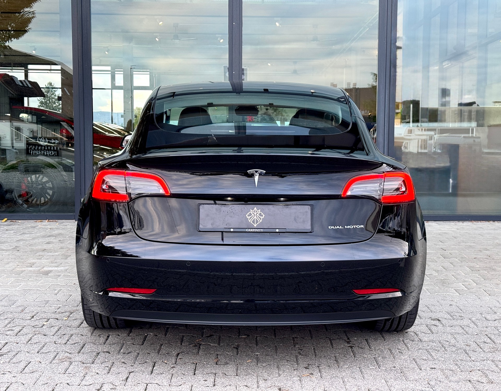 TESLA Model 3 Long Range Dual Motor AWD / AMD Ryzen-image-4