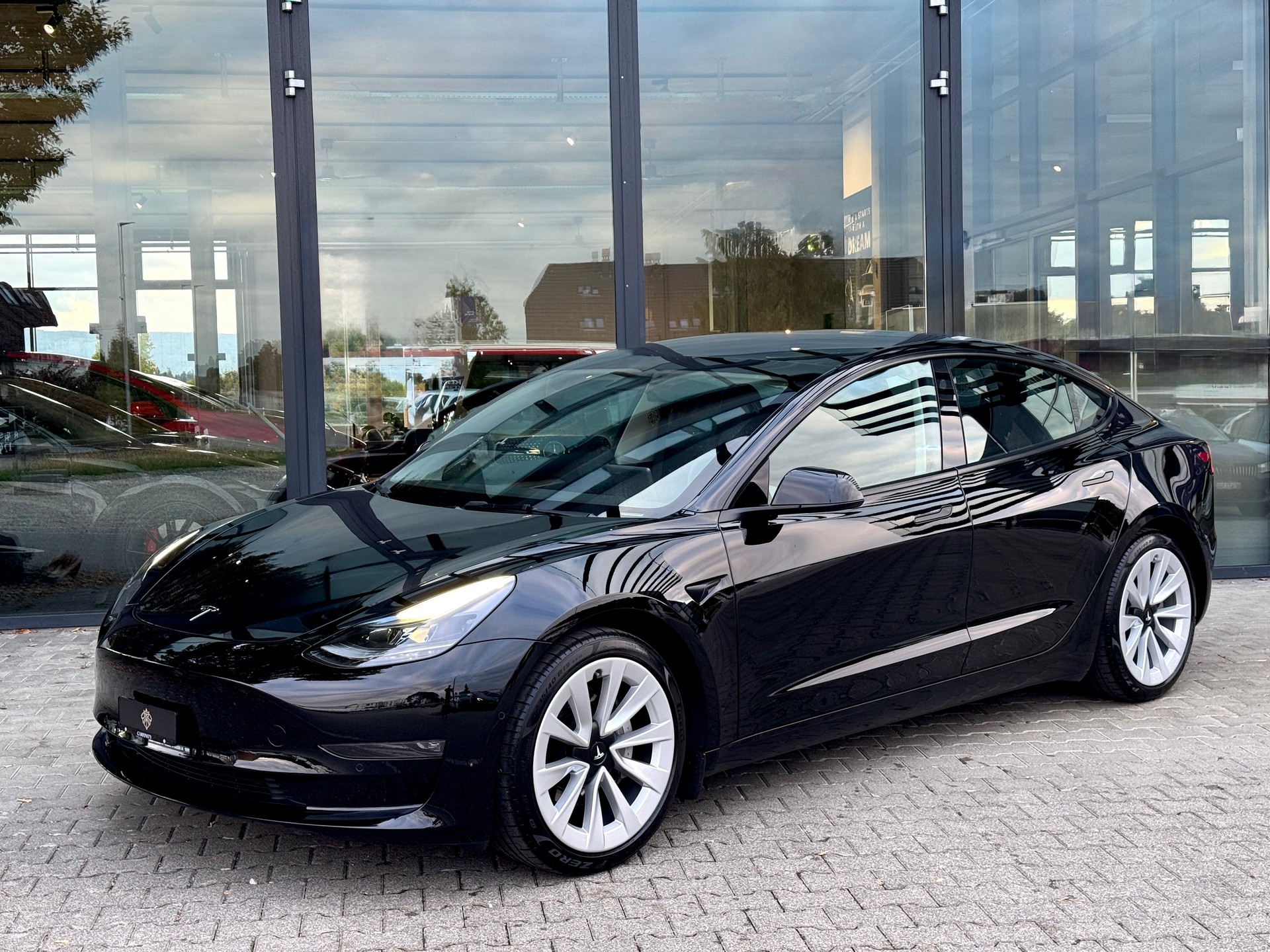 TESLA Model 3 Long Range Dual Motor AWD / AMD Ryzen-image-2