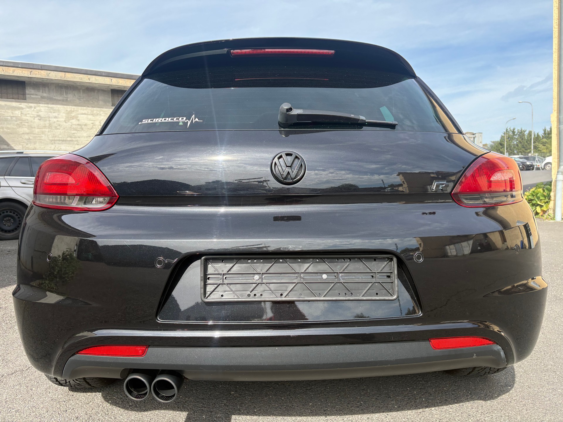 VW Scirocco 1.4 TSI BMT R-Line Design-image-4
