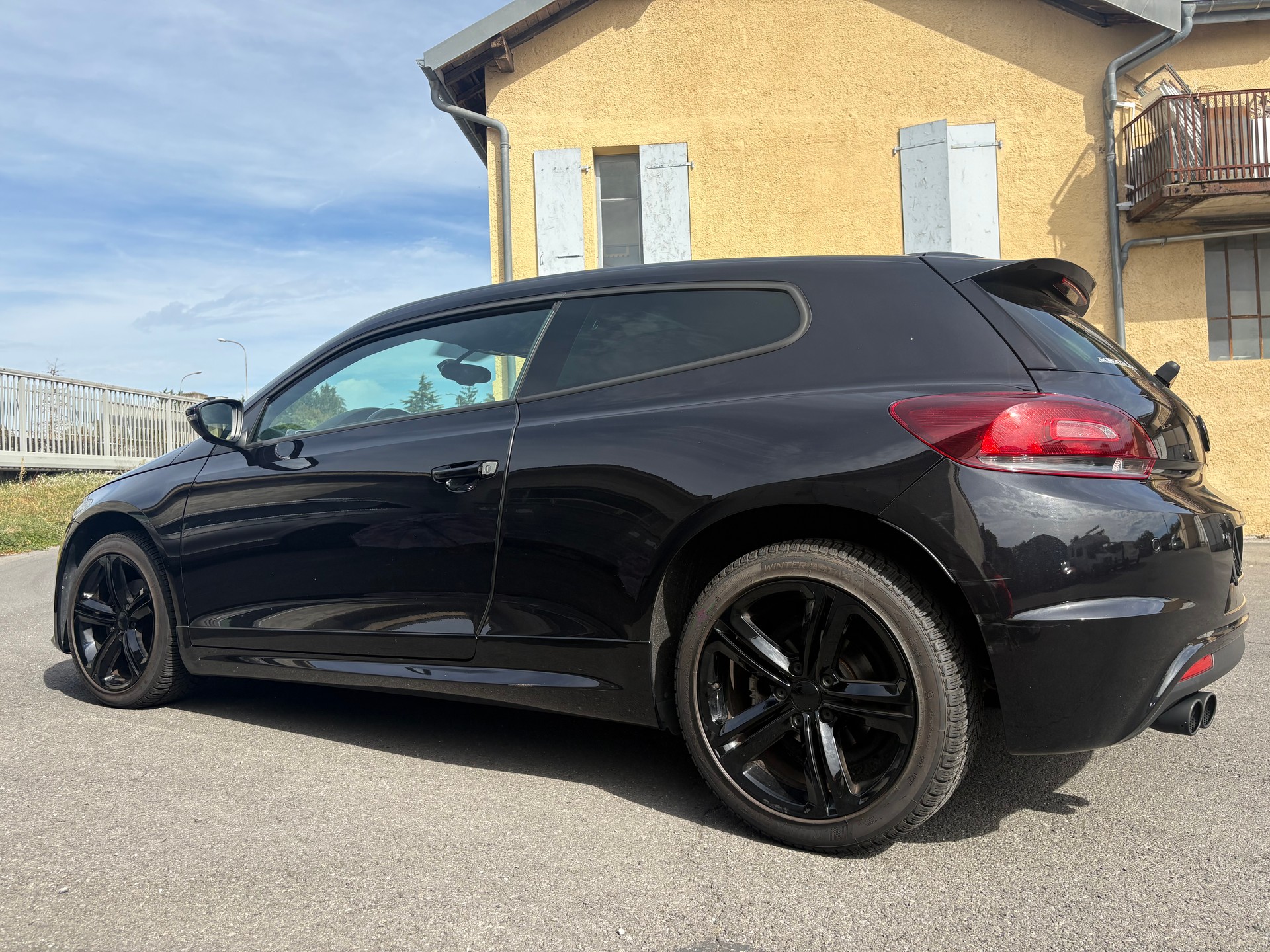 VW Scirocco 1.4 TSI BMT R-Line Design-image-5