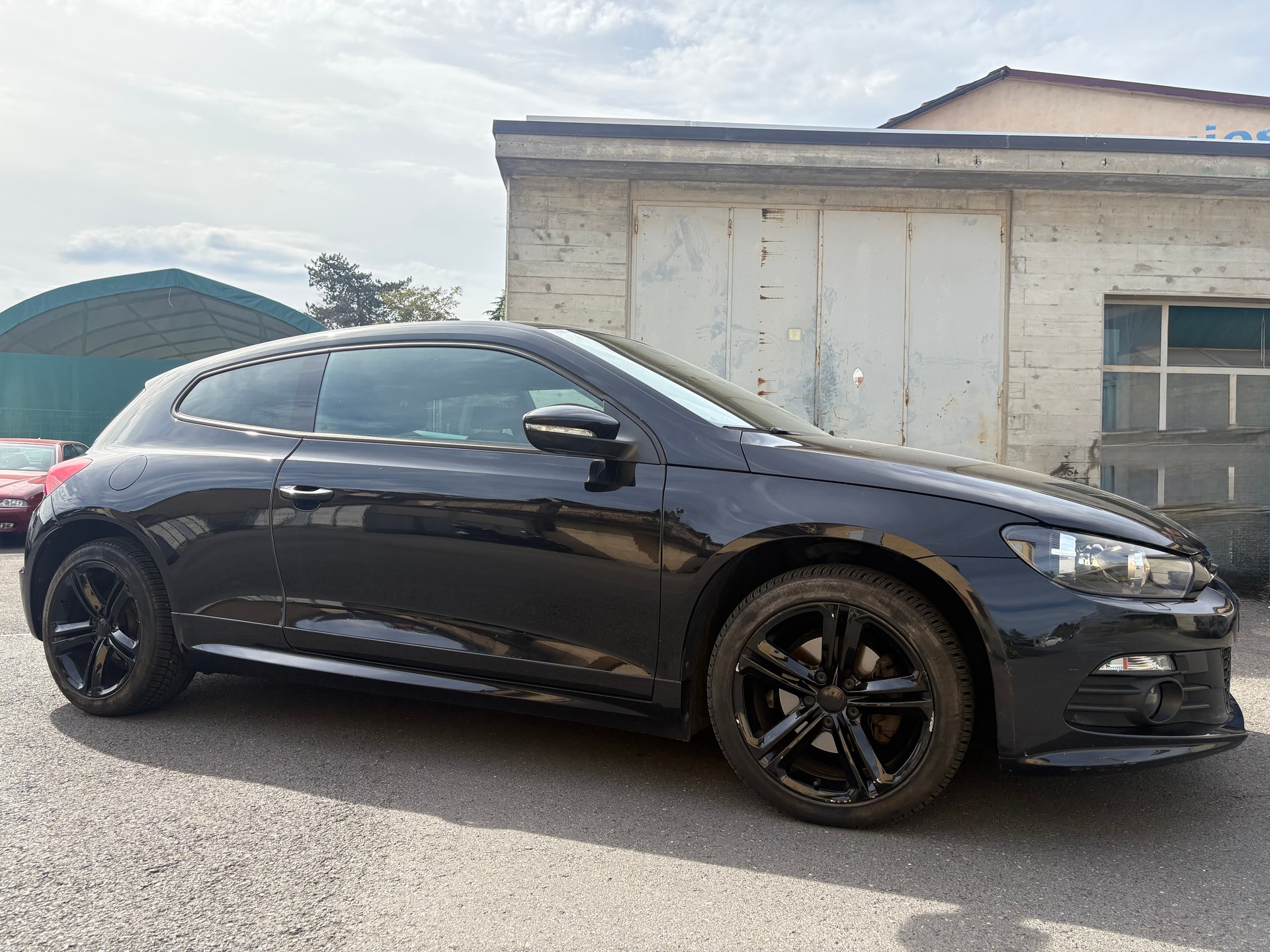 VW Scirocco 1.4 TSI BMT R-Line Design-image-1