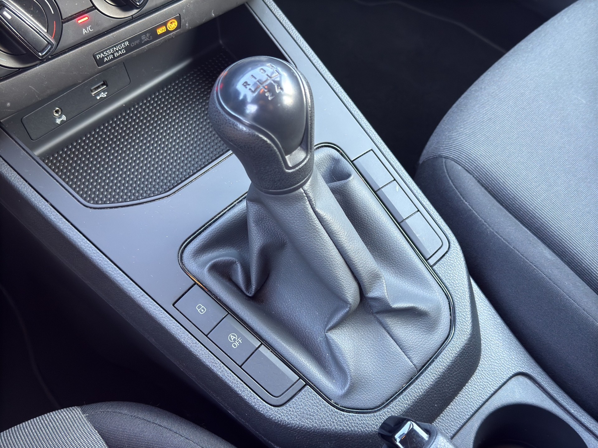 SEAT Ibiza 1.0 EcoTSI Sol-image-21
