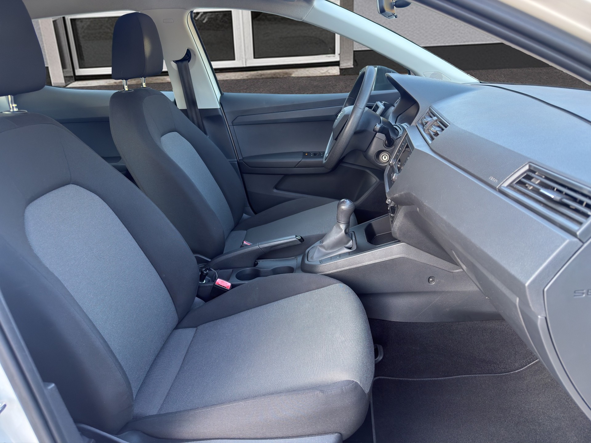 SEAT Ibiza 1.0 EcoTSI Sol-image-14