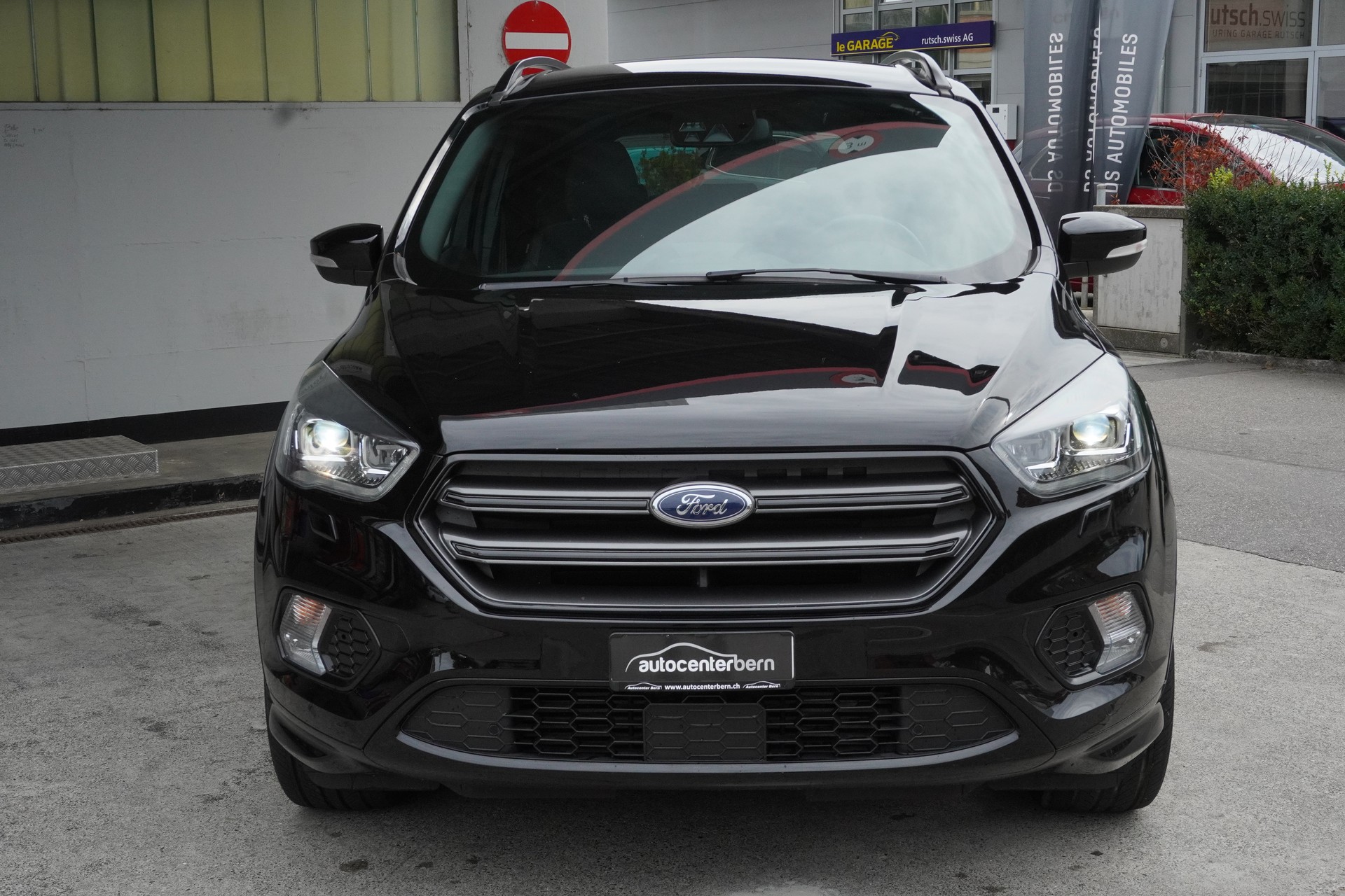 FORD Kuga 2.0 TDCi ST Line High 4WD PowerShift-image-1