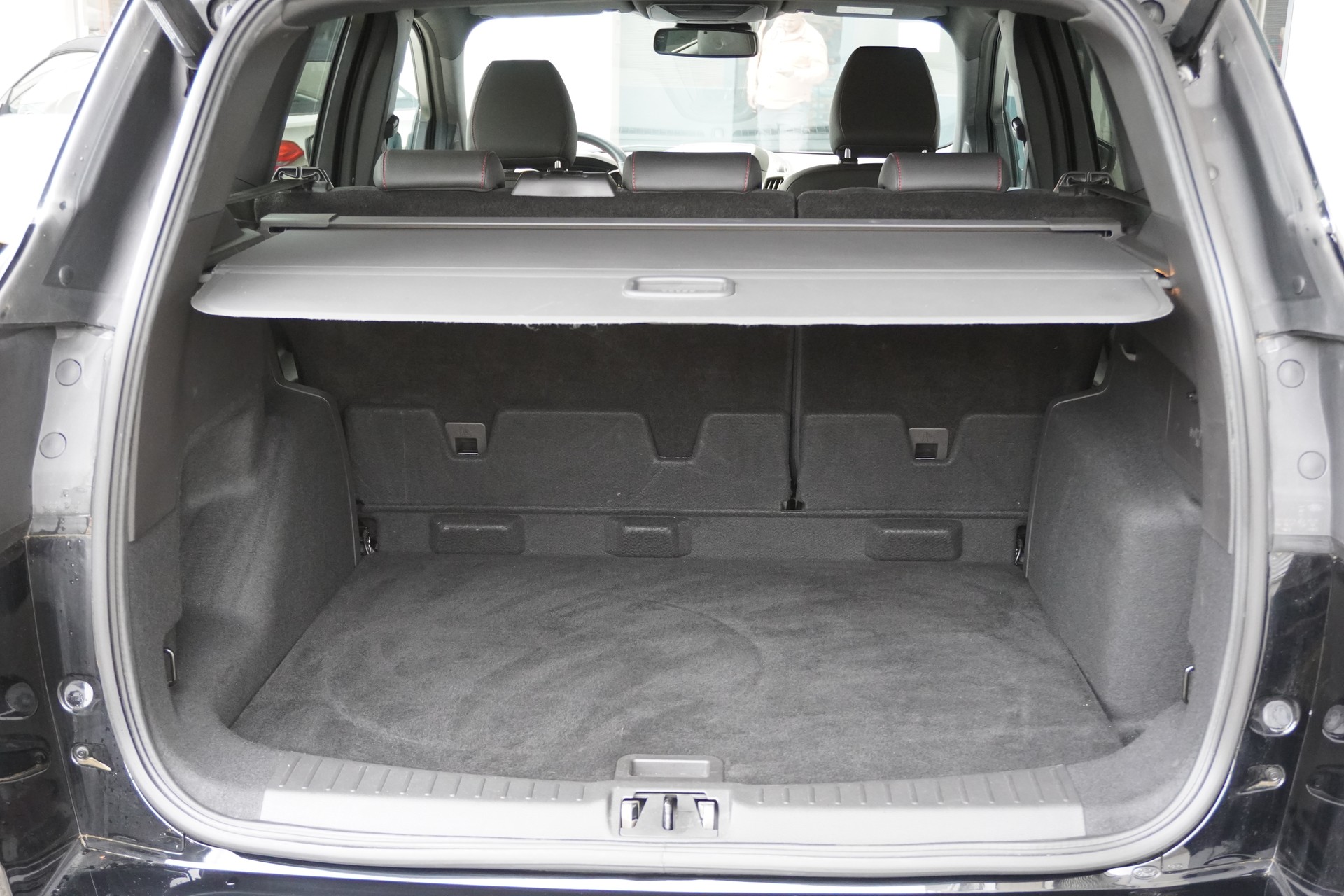 FORD Kuga 2.0 TDCi ST Line High 4WD PowerShift-image-15