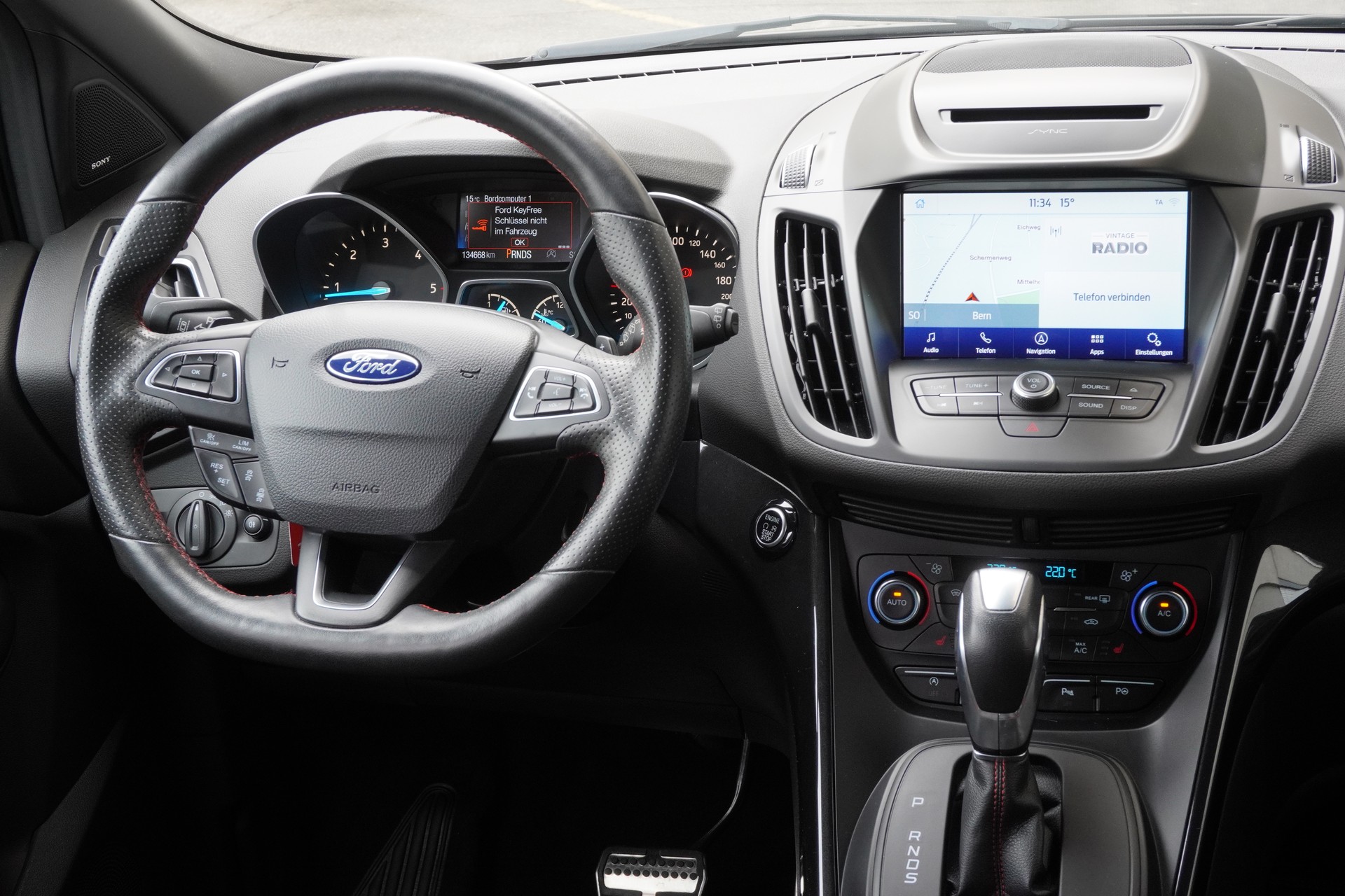 FORD Kuga 2.0 TDCi ST Line High 4WD PowerShift-image-9