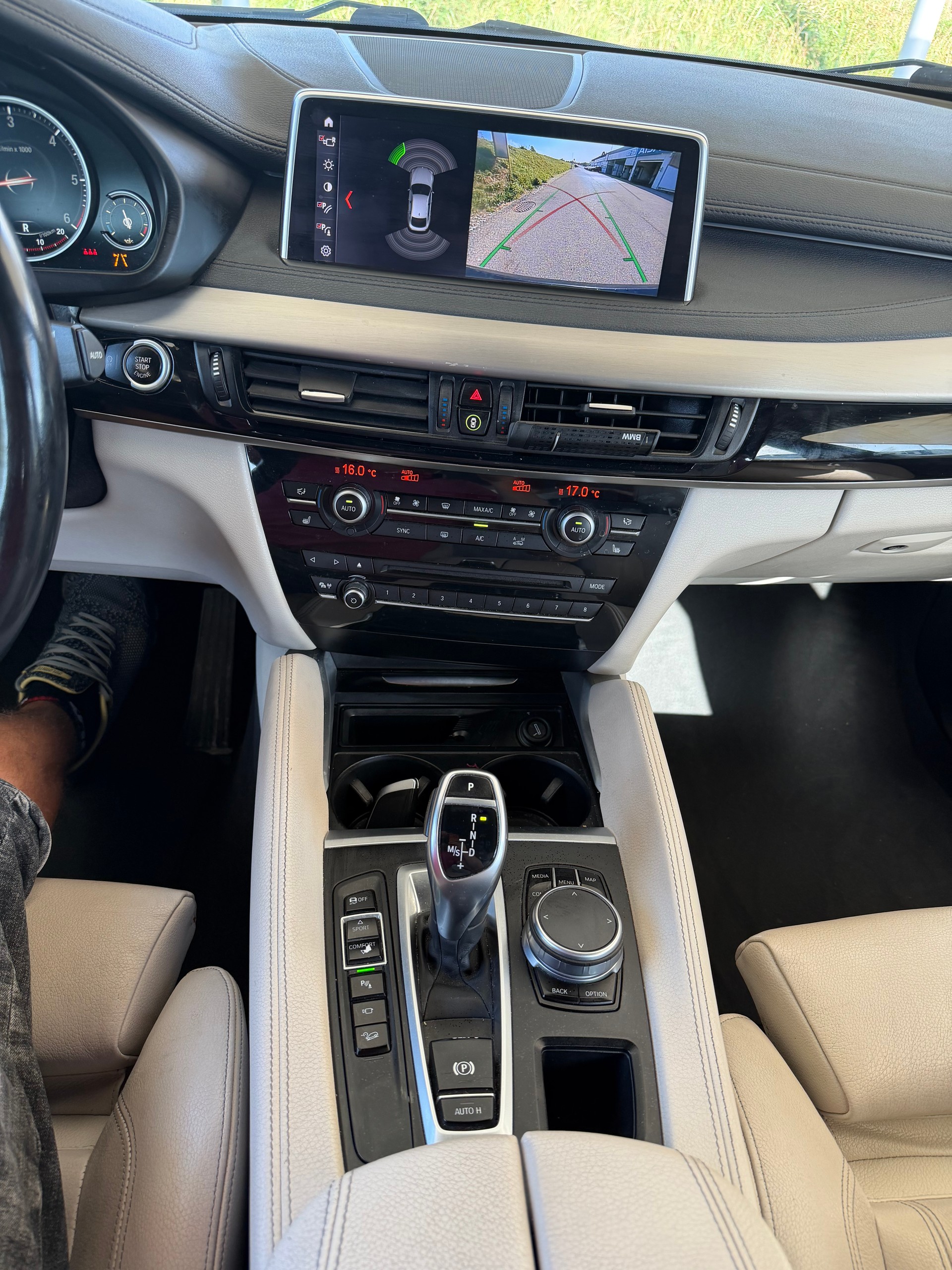 BMW 30d xDrive-image-4