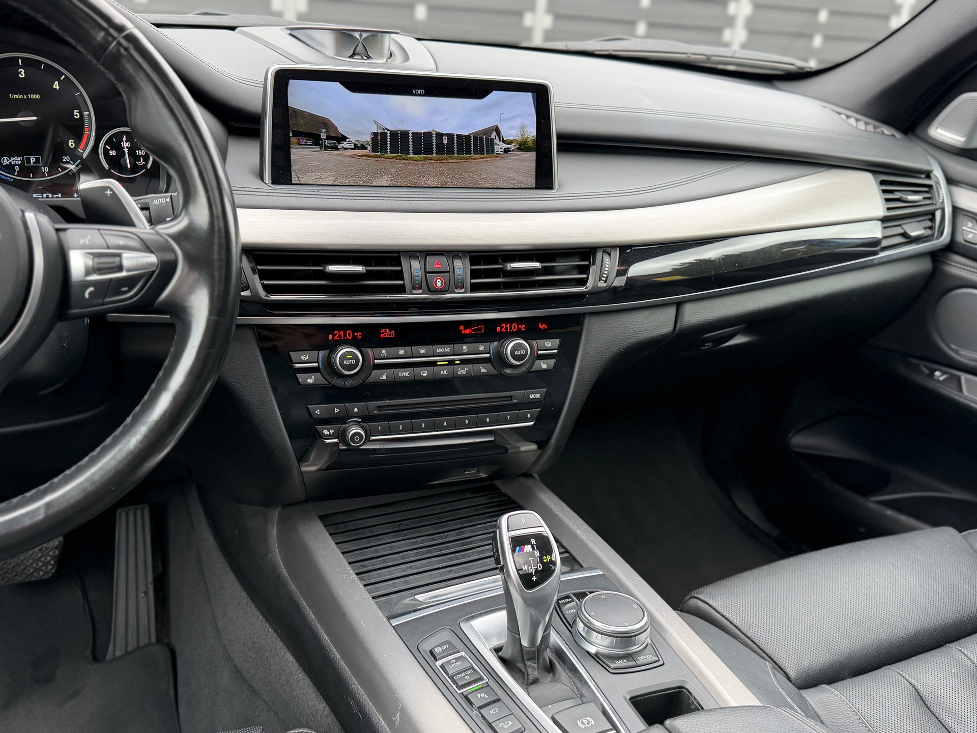 BMW X5 xDrive M50d Pure M Sport Plus Steptronic-image-8