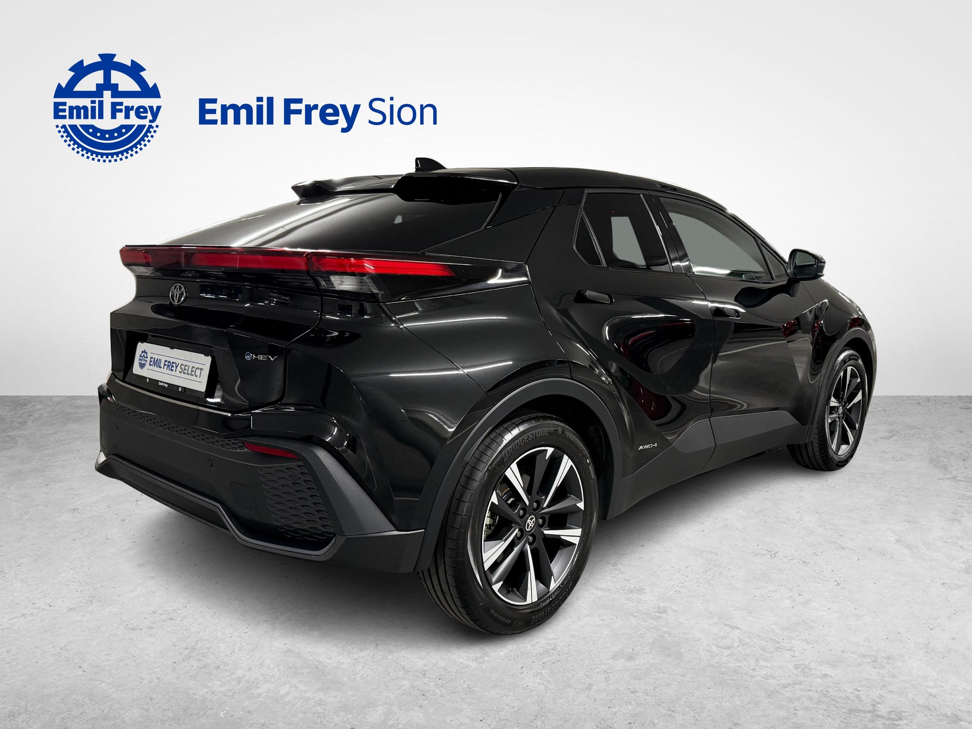 TOYOTA C-HR 2.0 HEV Trend 4x4-image-2