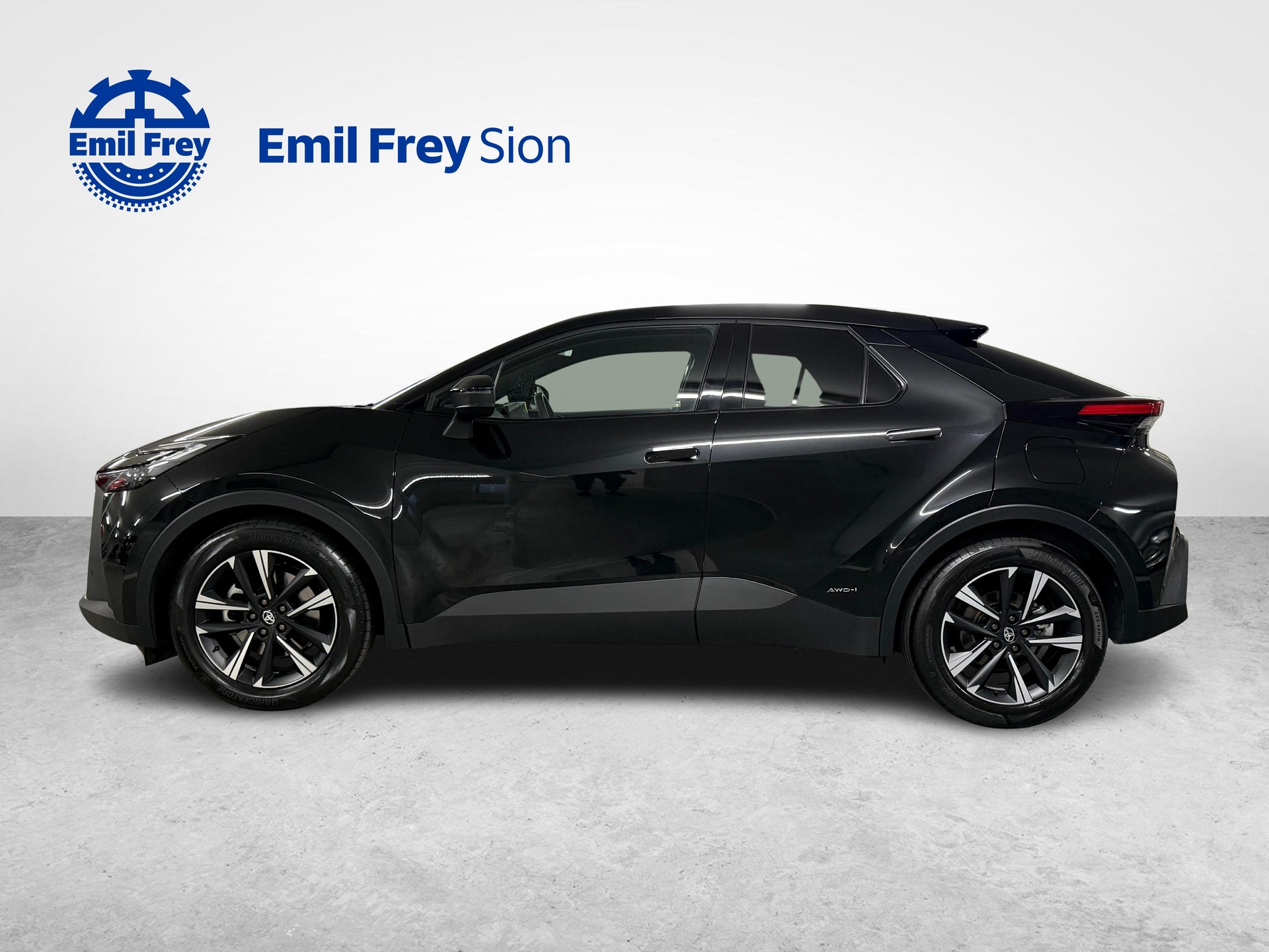 TOYOTA C-HR 2.0 HEV Trend 4x4-image-4