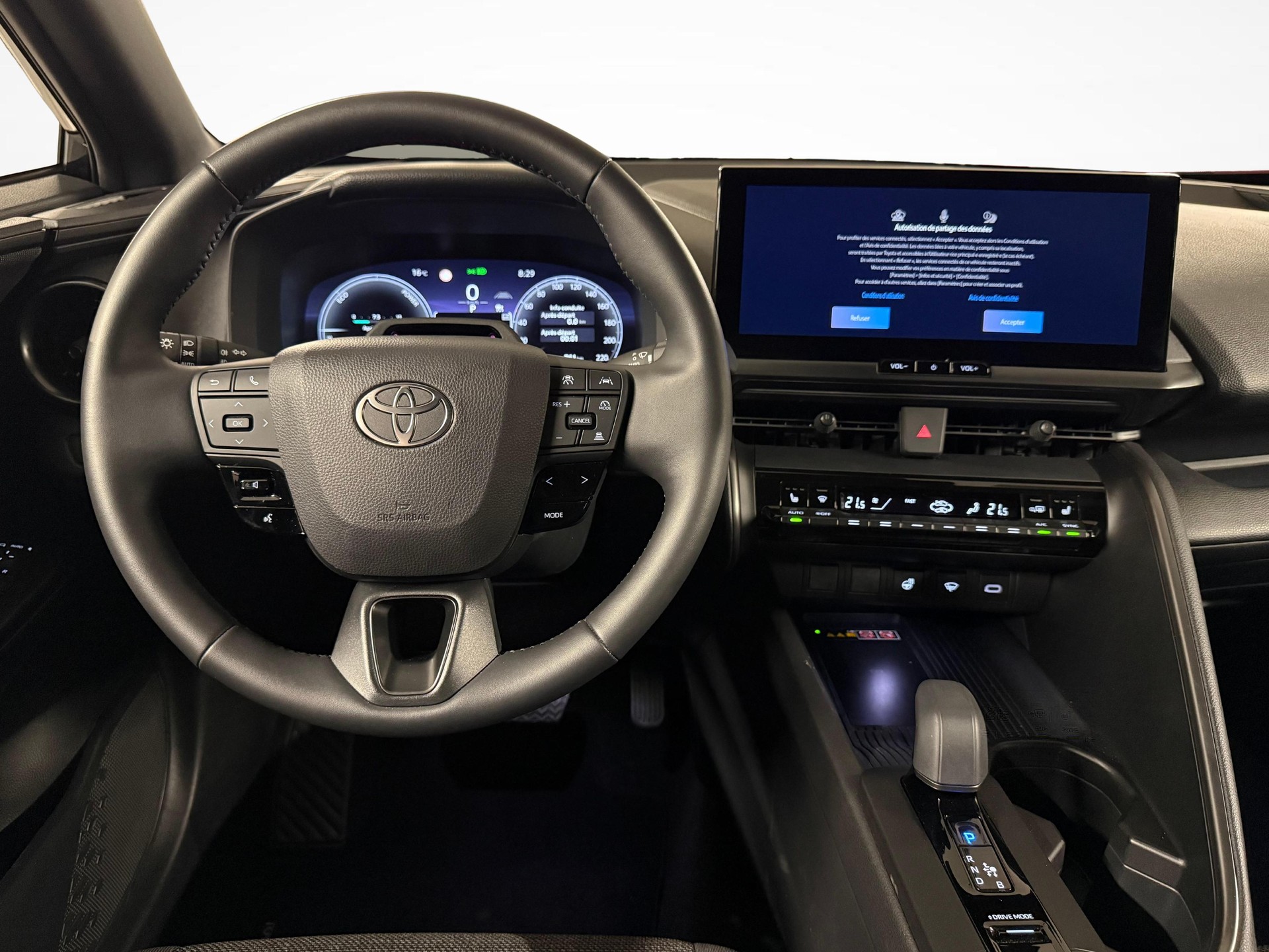 TOYOTA C-HR 2.0 HEV Trend 4x4-image-12