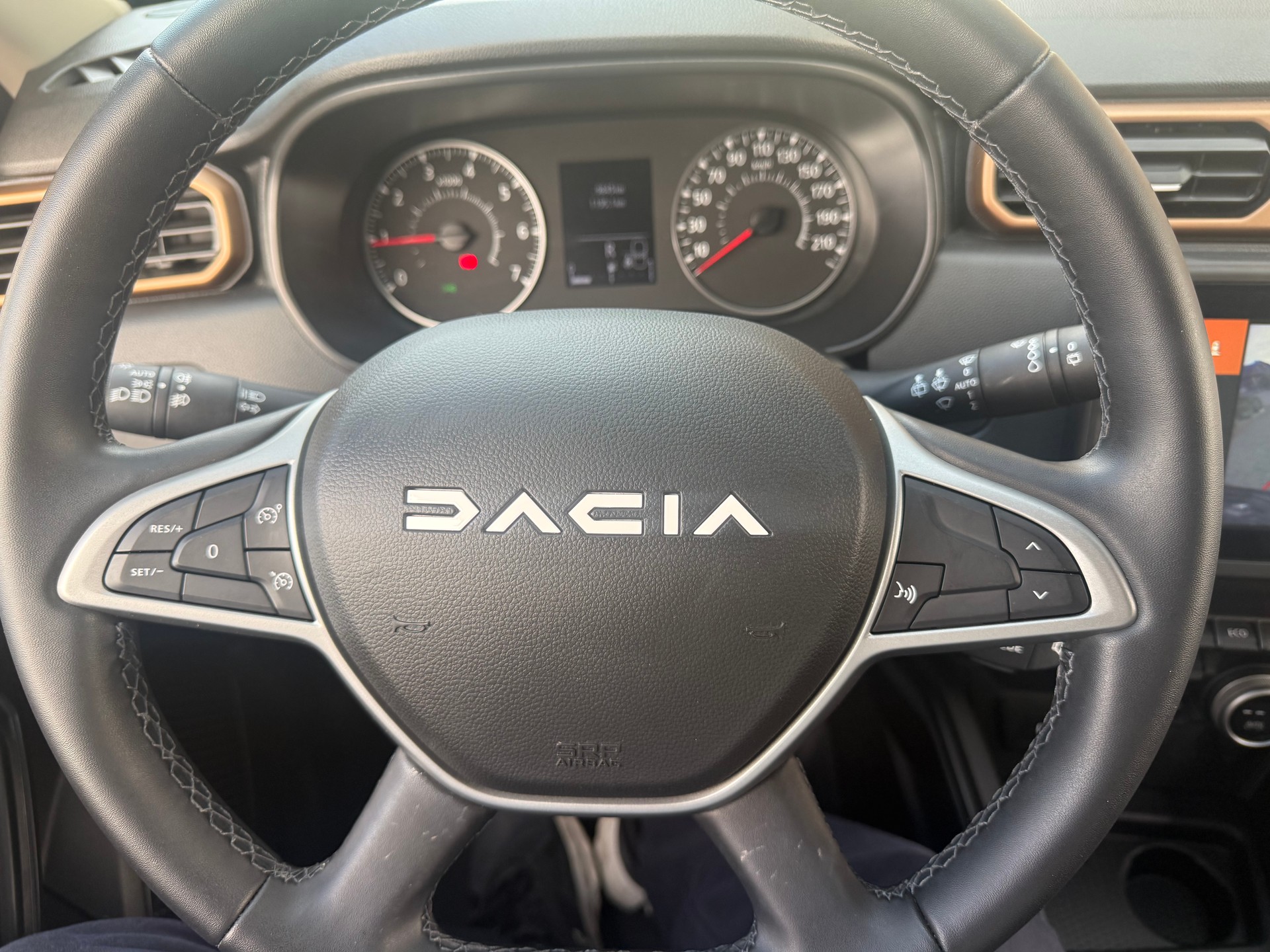 DACIA Duster TCe 150 Extreme EDC 4x2-image-15