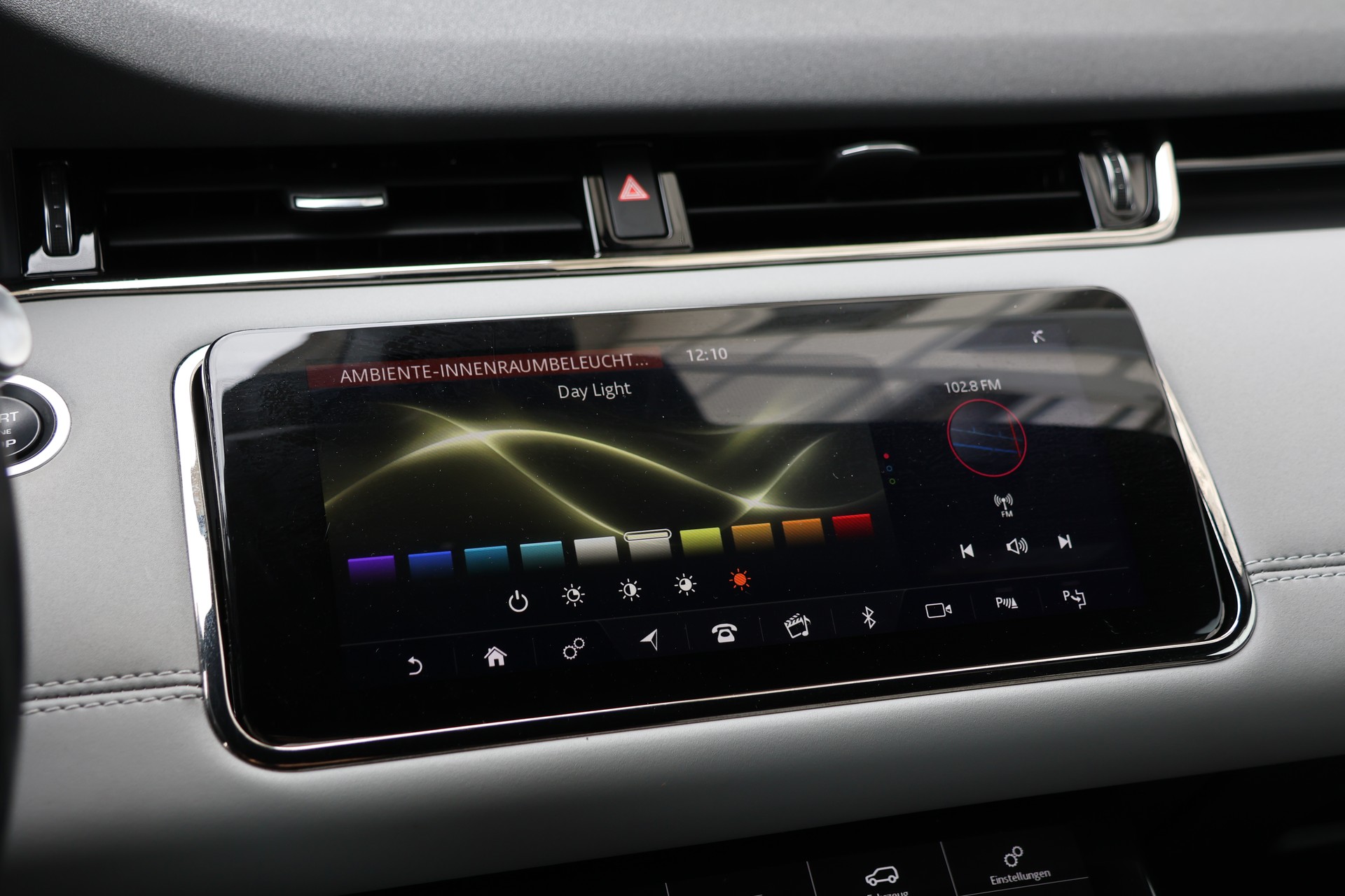 LAND ROVER Range Rover Evoque R-Dyn First Edi P 250 HSE AT9 (CH)-image-25