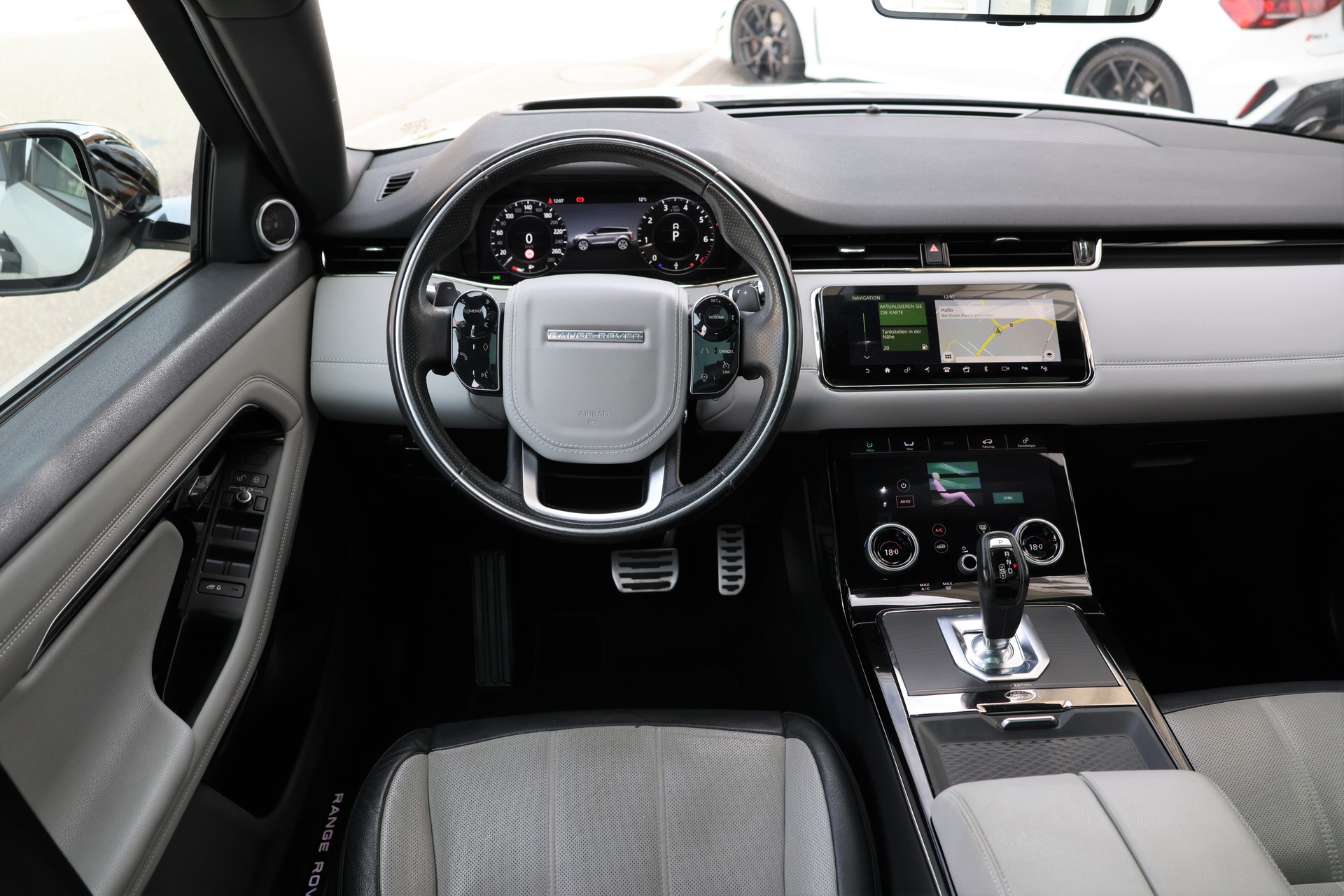 LAND ROVER Range Rover Evoque R-Dyn First Edi P 250 HSE AT9 (CH)-image-14
