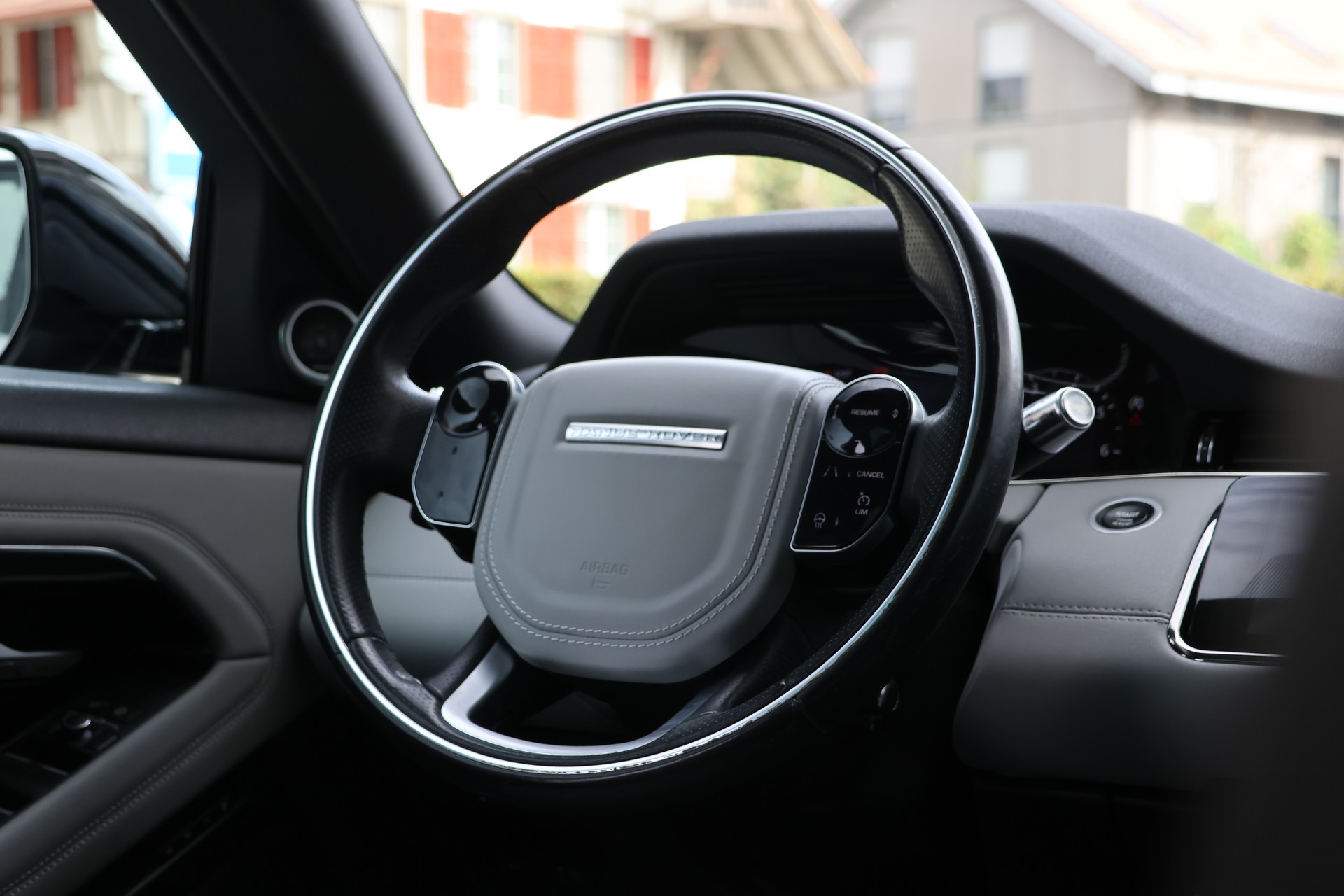 LAND ROVER Range Rover Evoque R-Dyn First Edi P 250 HSE AT9 (CH)-image-15