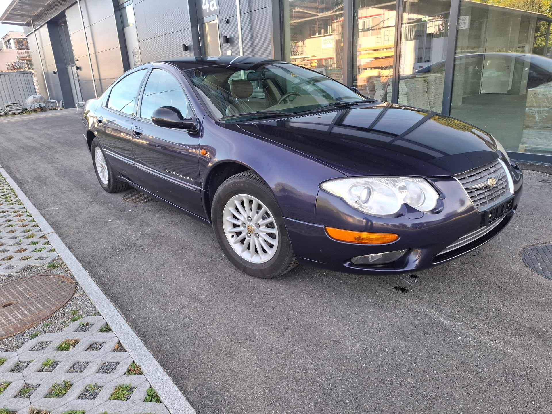 CHRYSLER 300M-image-0