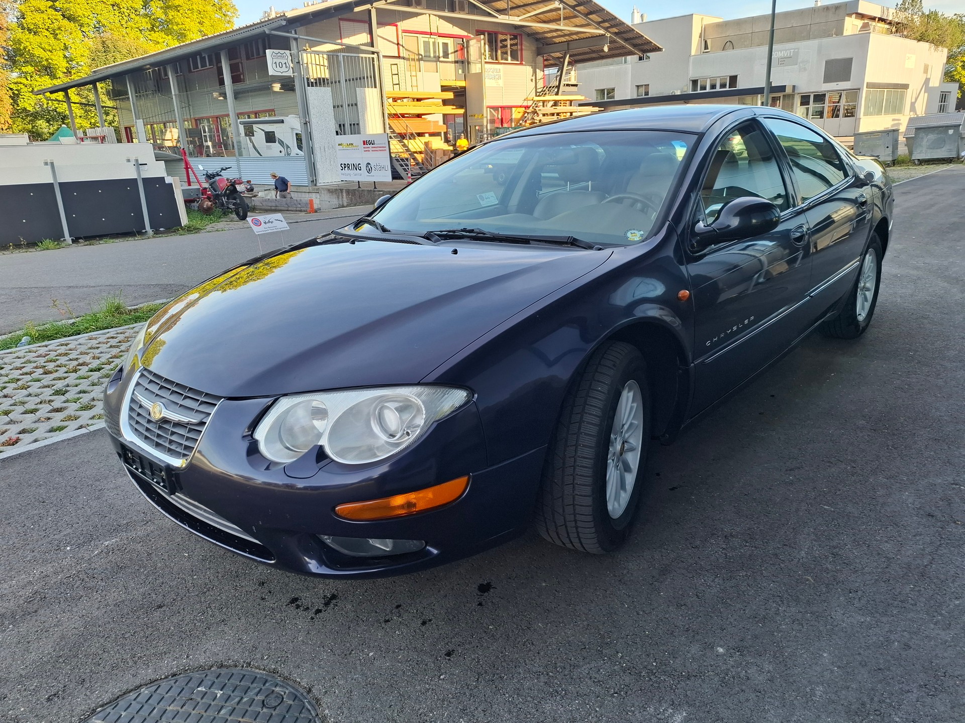 CHRYSLER 300M-image-2