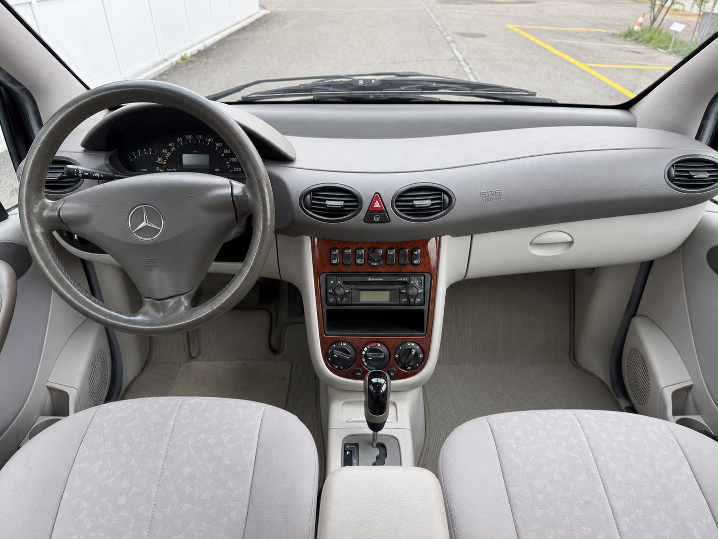 MERCEDES-BENZ A 160 L Elégance-image-9