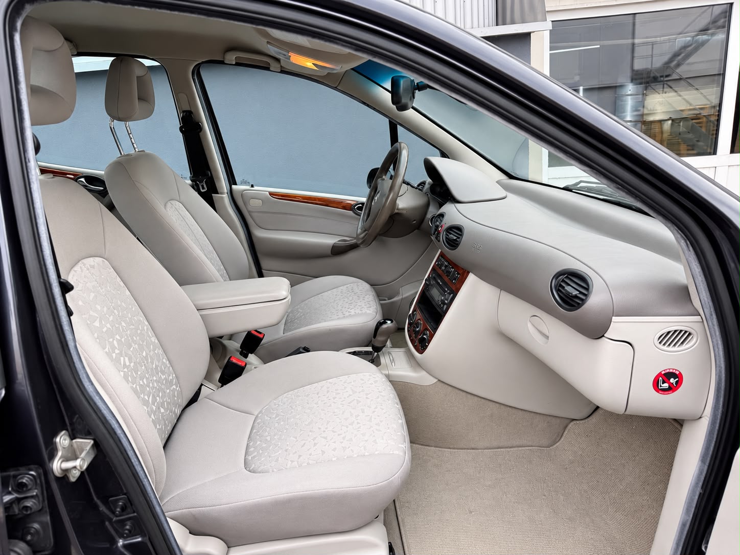 MERCEDES-BENZ A 160 L Elégance-image-17