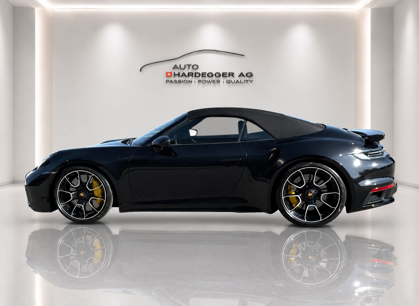 PORSCHE 911 Turbo S Cabriolet PDK / Approved-12.29 / PDCC / Lift / Burmester / CH-Auto-image-7