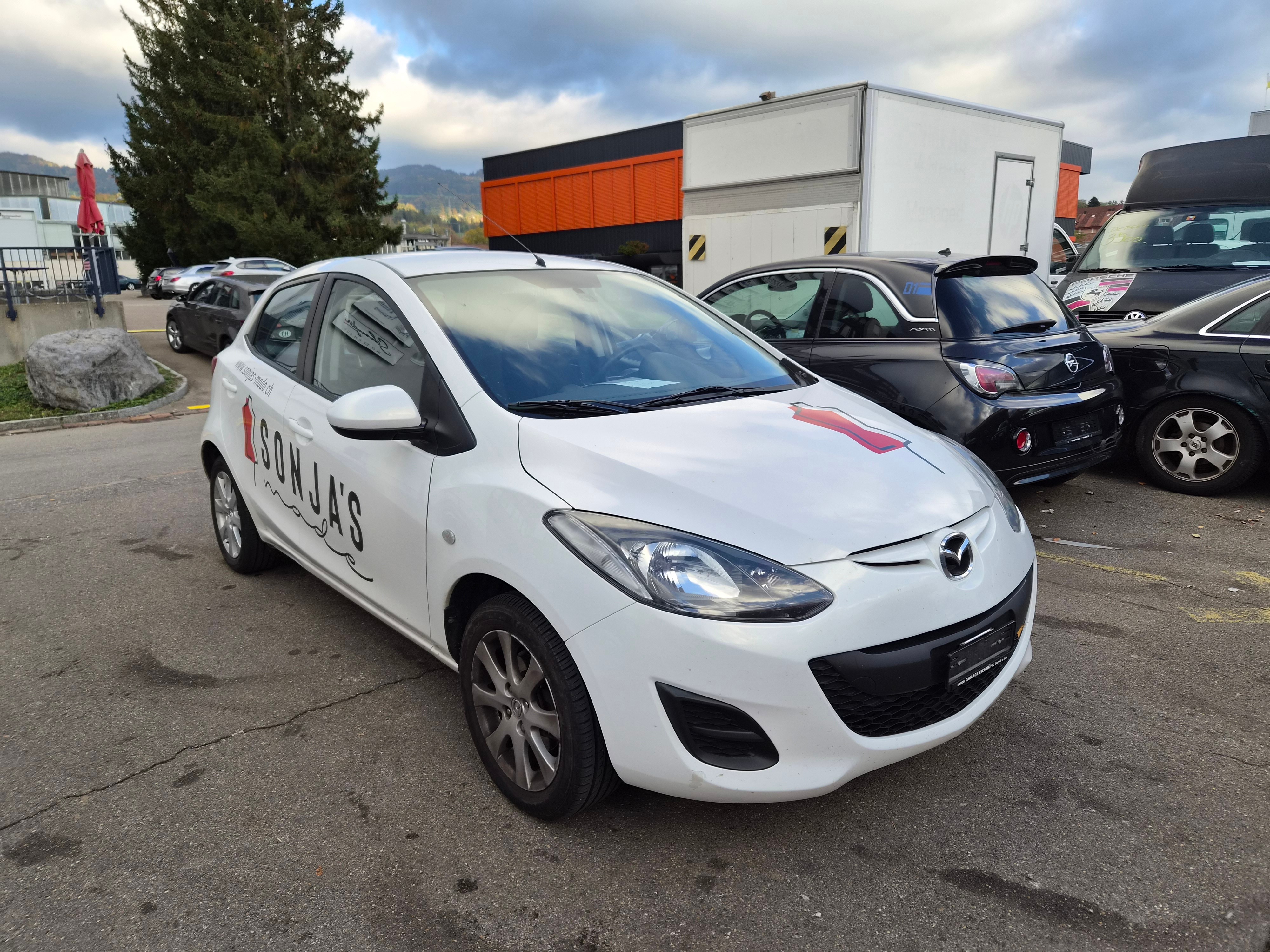 Car photo