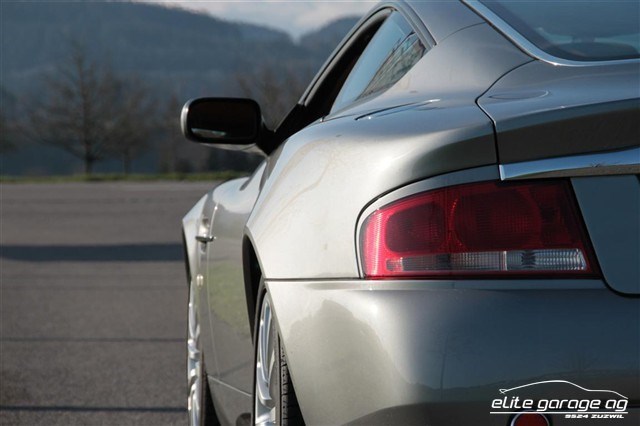 ASTON MARTIN Vanquish V12-image-3