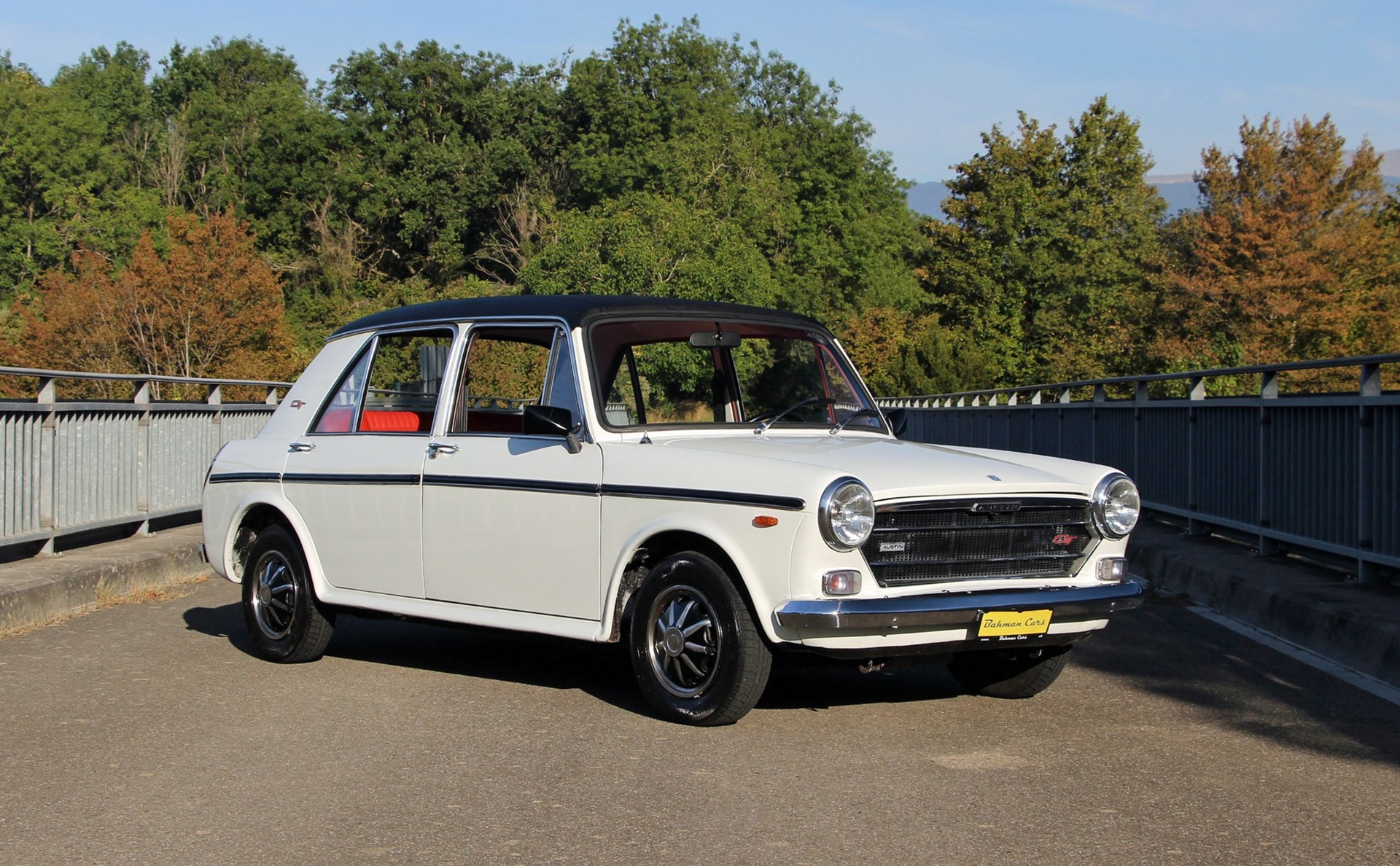 AUSTIN 1300 GT-image-0