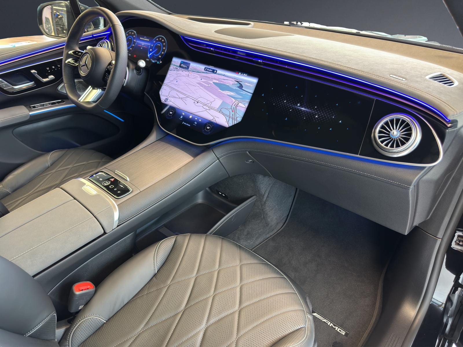 MERCEDES-BENZ EQS 580 4M Release Edition-image-9