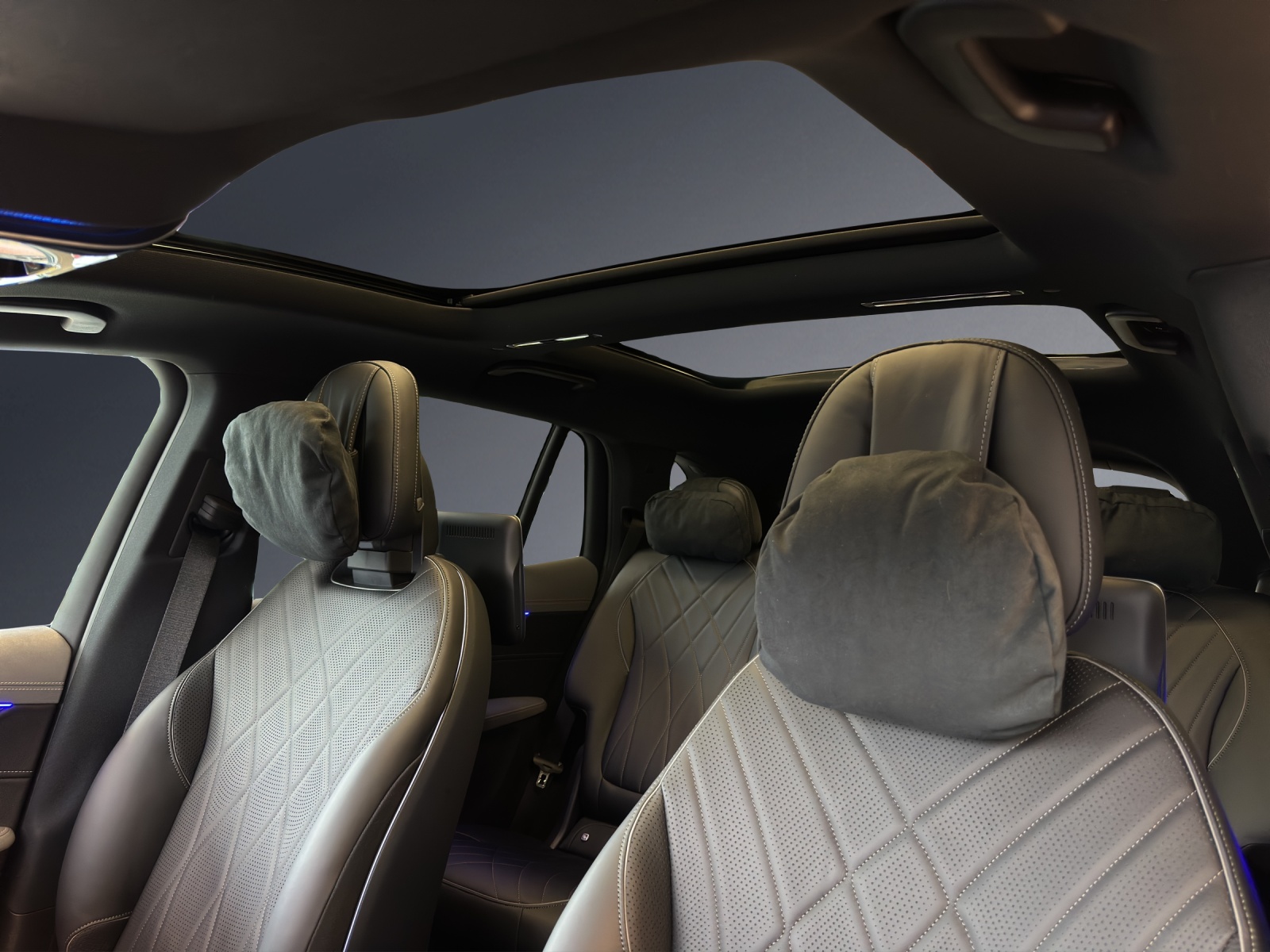 MERCEDES-BENZ EQS 580 4M Release Edition-image-11