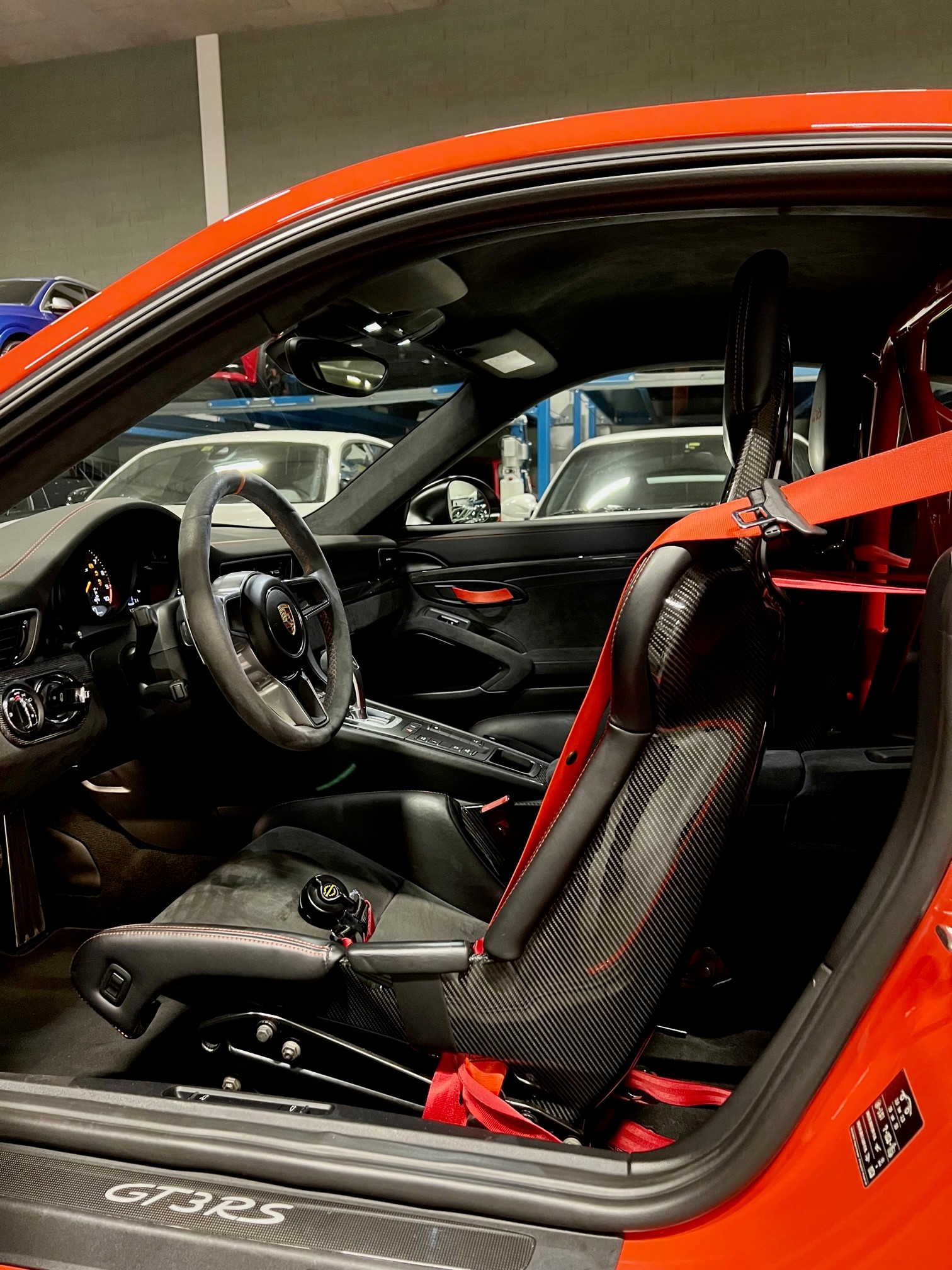 PORSCHE 911 GT3 RS PDK-image-8