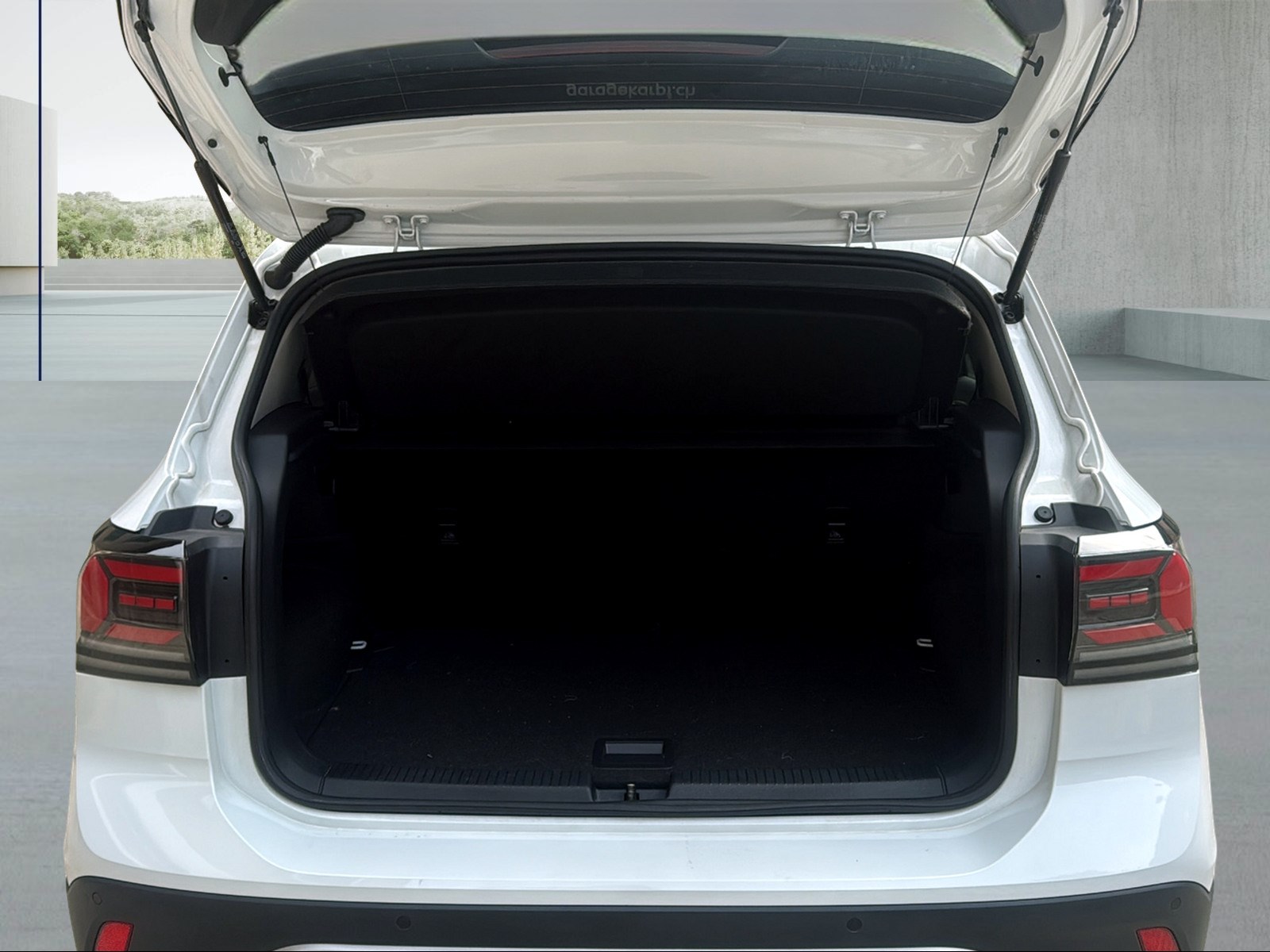 VW T-Cross 1.0 TSI EVO Life DSG-image-9