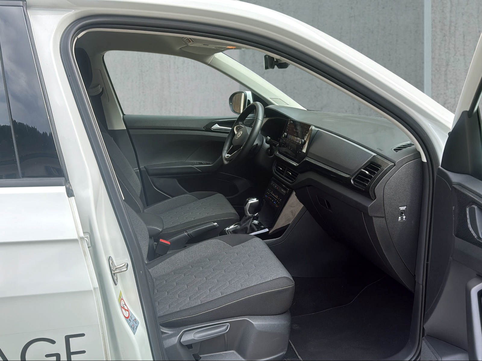 VW T-Cross 1.0 TSI EVO Life DSG-image-14
