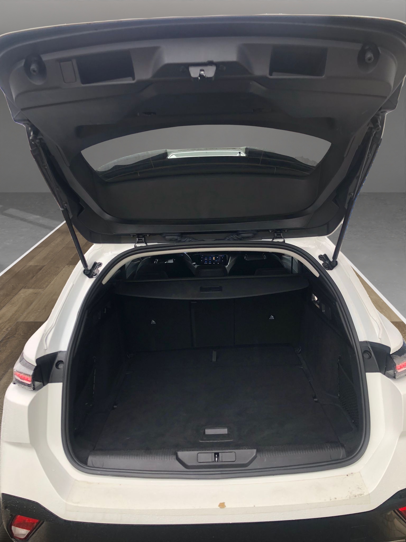 PEUGEOT 308 SW 1.5 BlueHDI Allure Pack EAT8-image-9