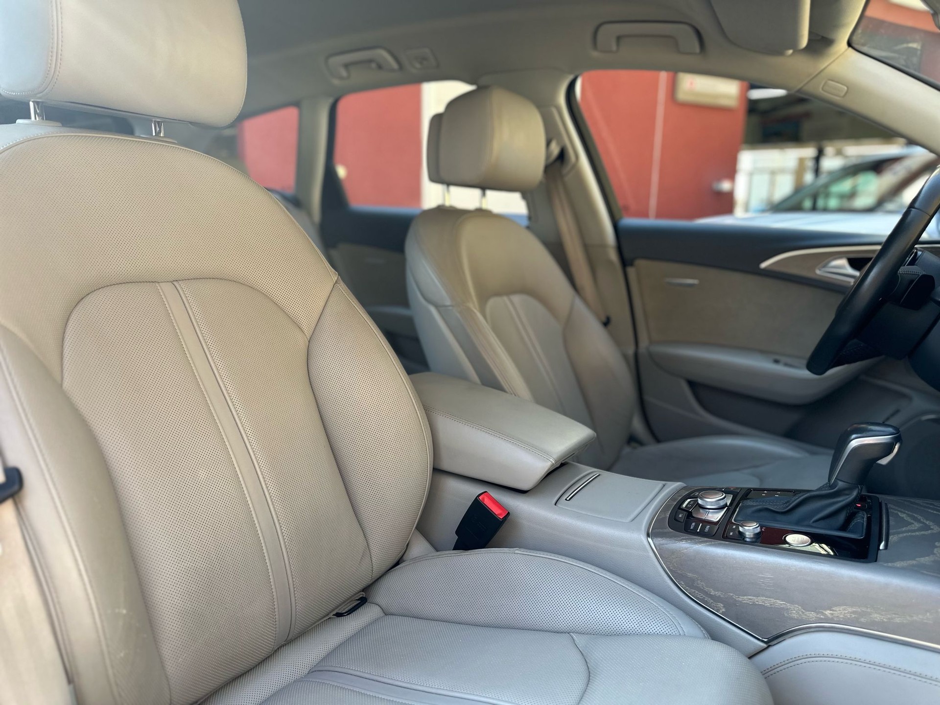 AUDI A6 Avant 3.0 TDI V6 quattro S-tronic-image-7