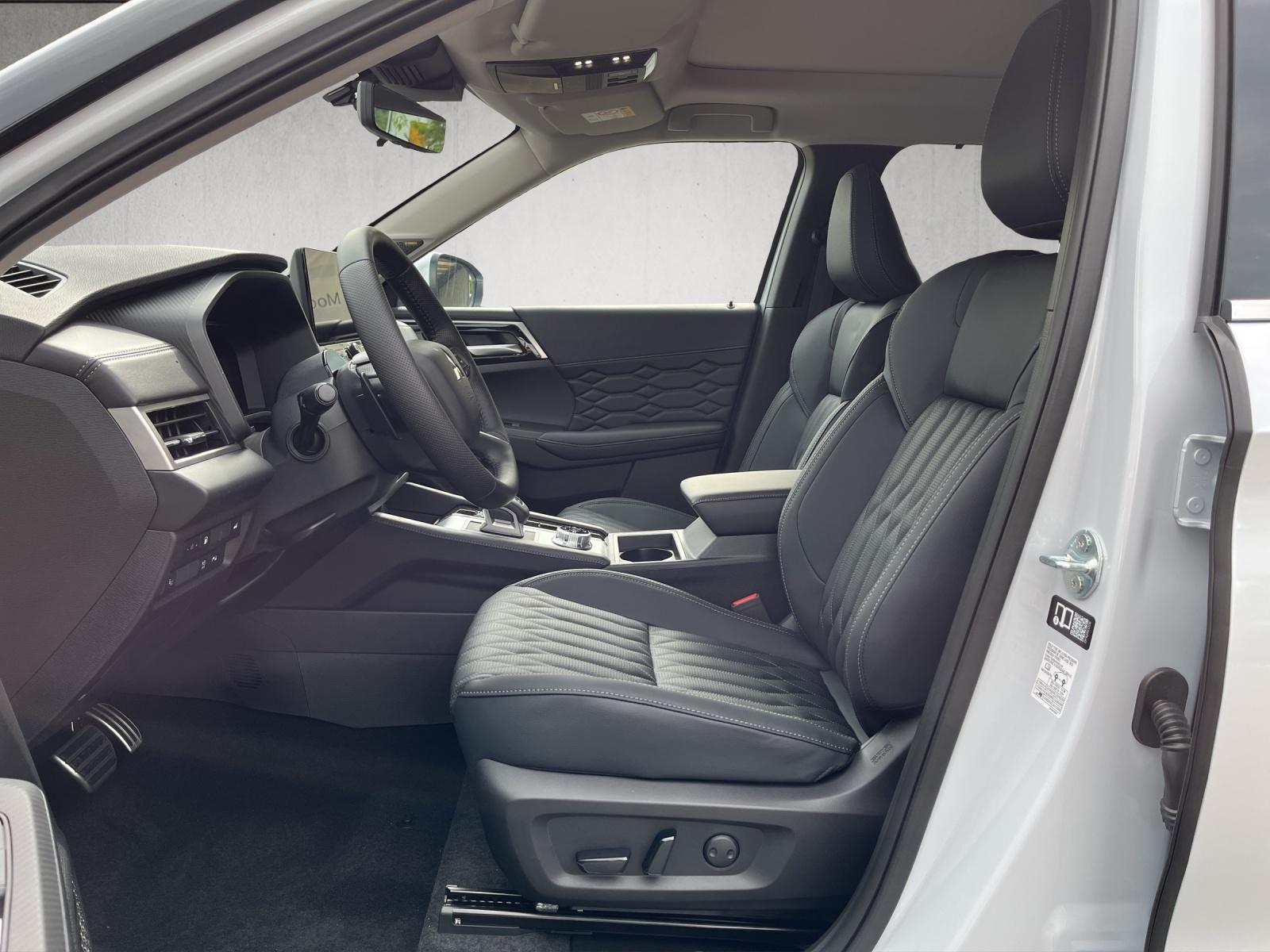 MITSUBISHI Outlander 2.4 PHEV Instyle 4x4-image-9