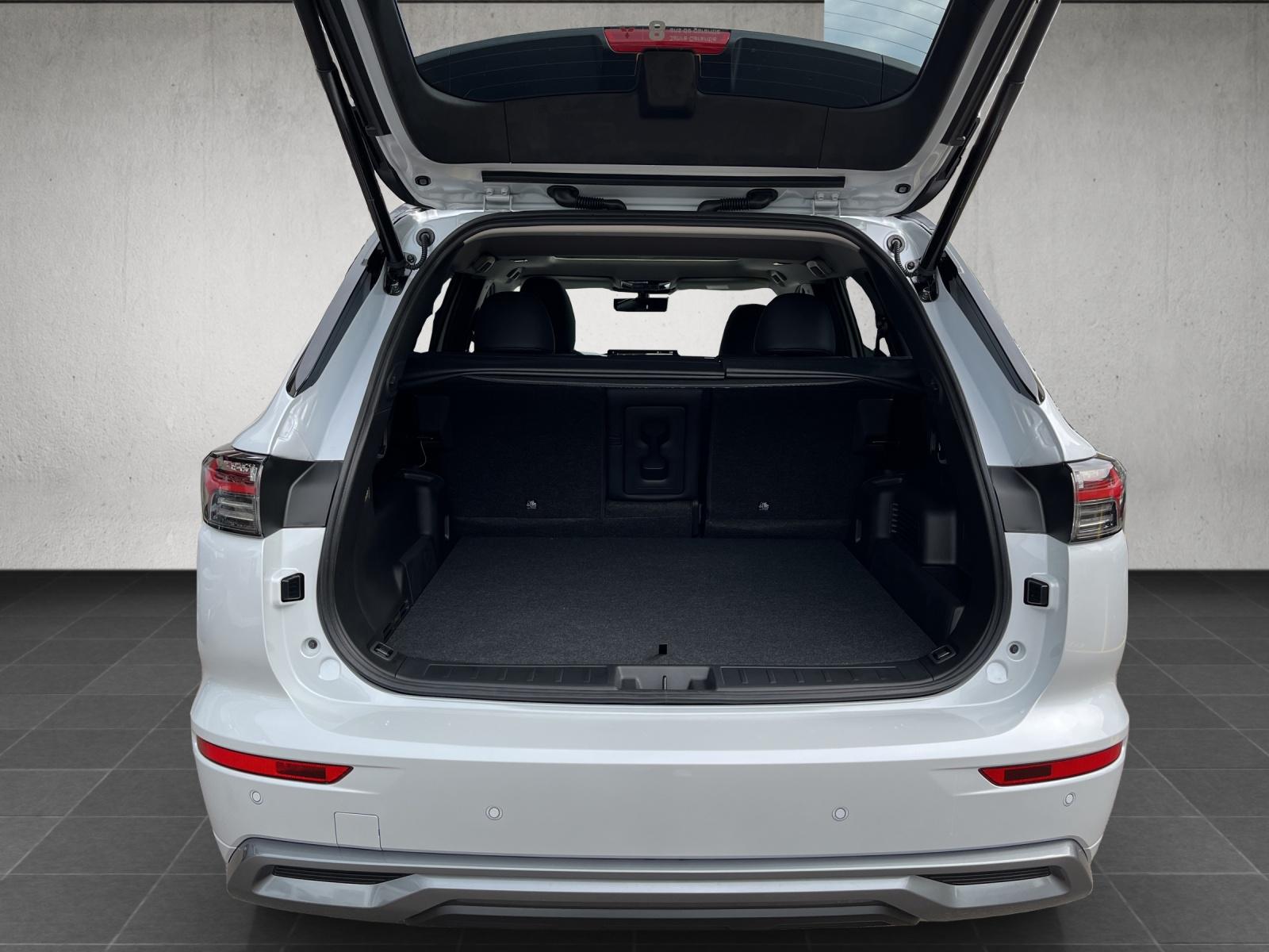 MITSUBISHI Outlander 2.4 PHEV Instyle 4x4-image-16