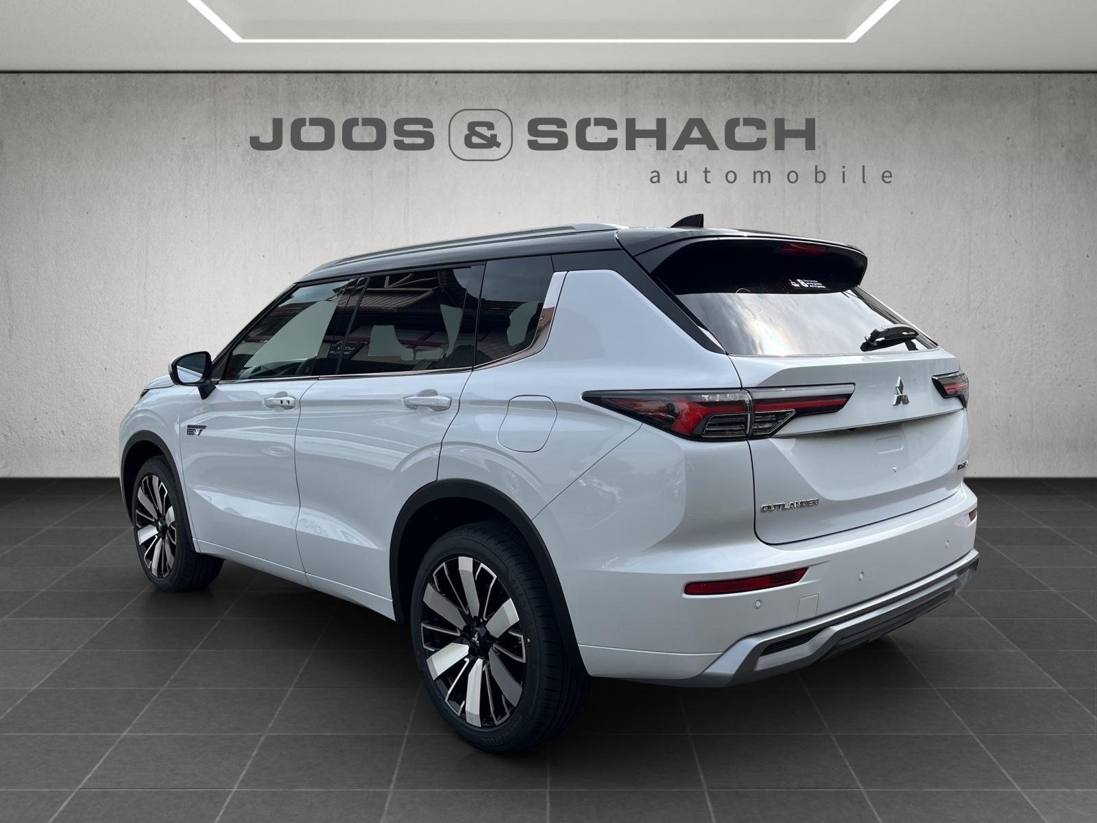 MITSUBISHI Outlander 2.4 PHEV Instyle 4x4-image-6