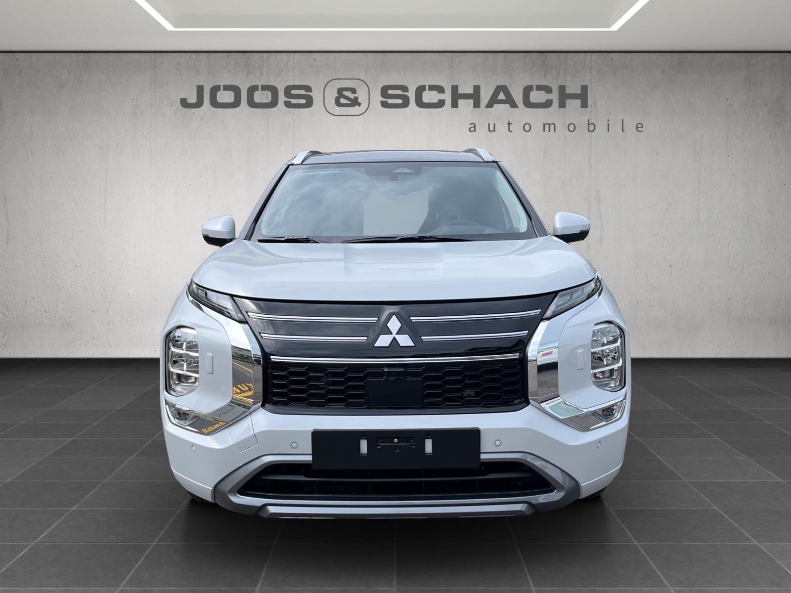 MITSUBISHI Outlander 2.4 PHEV Instyle 4x4-image-1