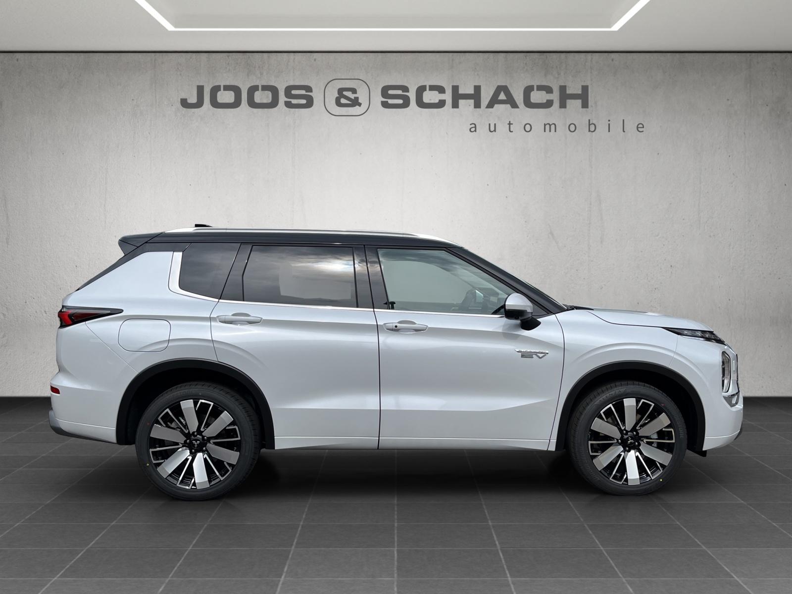 MITSUBISHI Outlander 2.4 PHEV Instyle 4x4-image-3